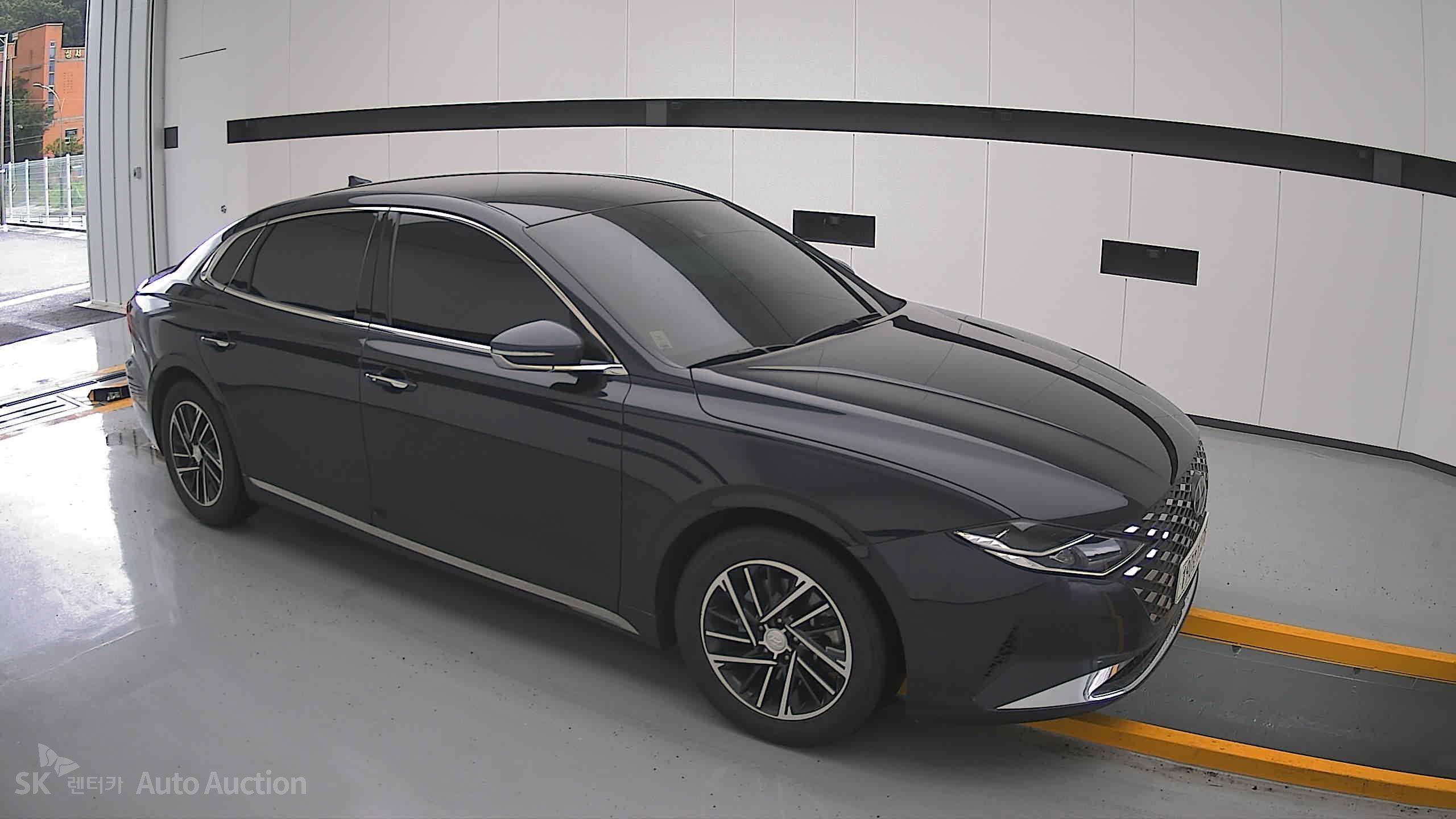 2022 - hyundai grandeur