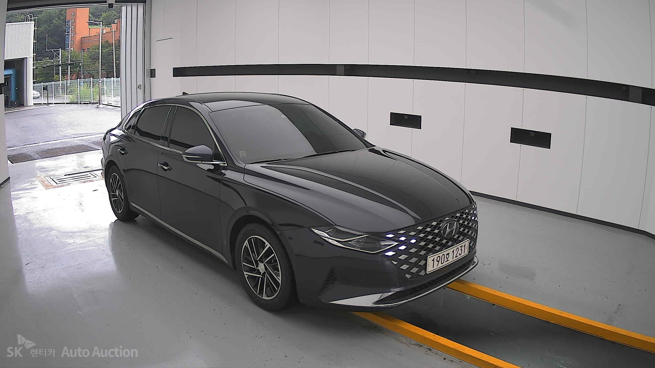 2022 - hyundai grandeur