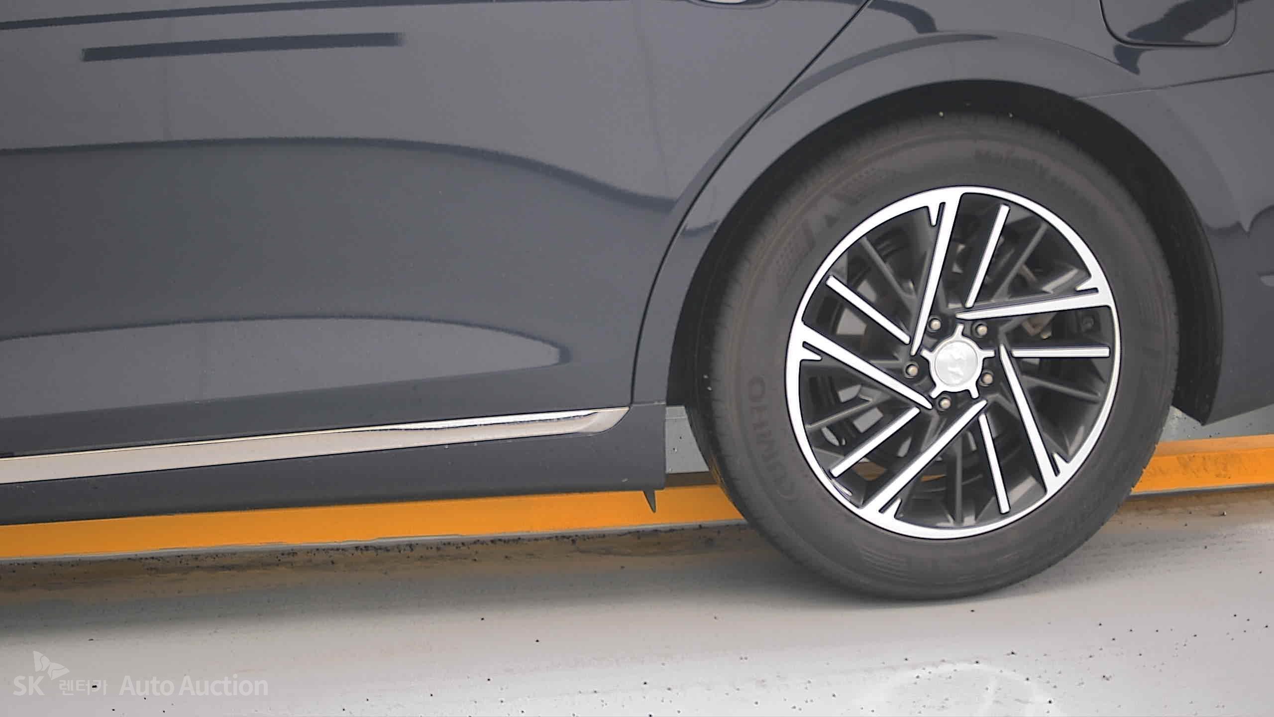 2022 - hyundai grandeur