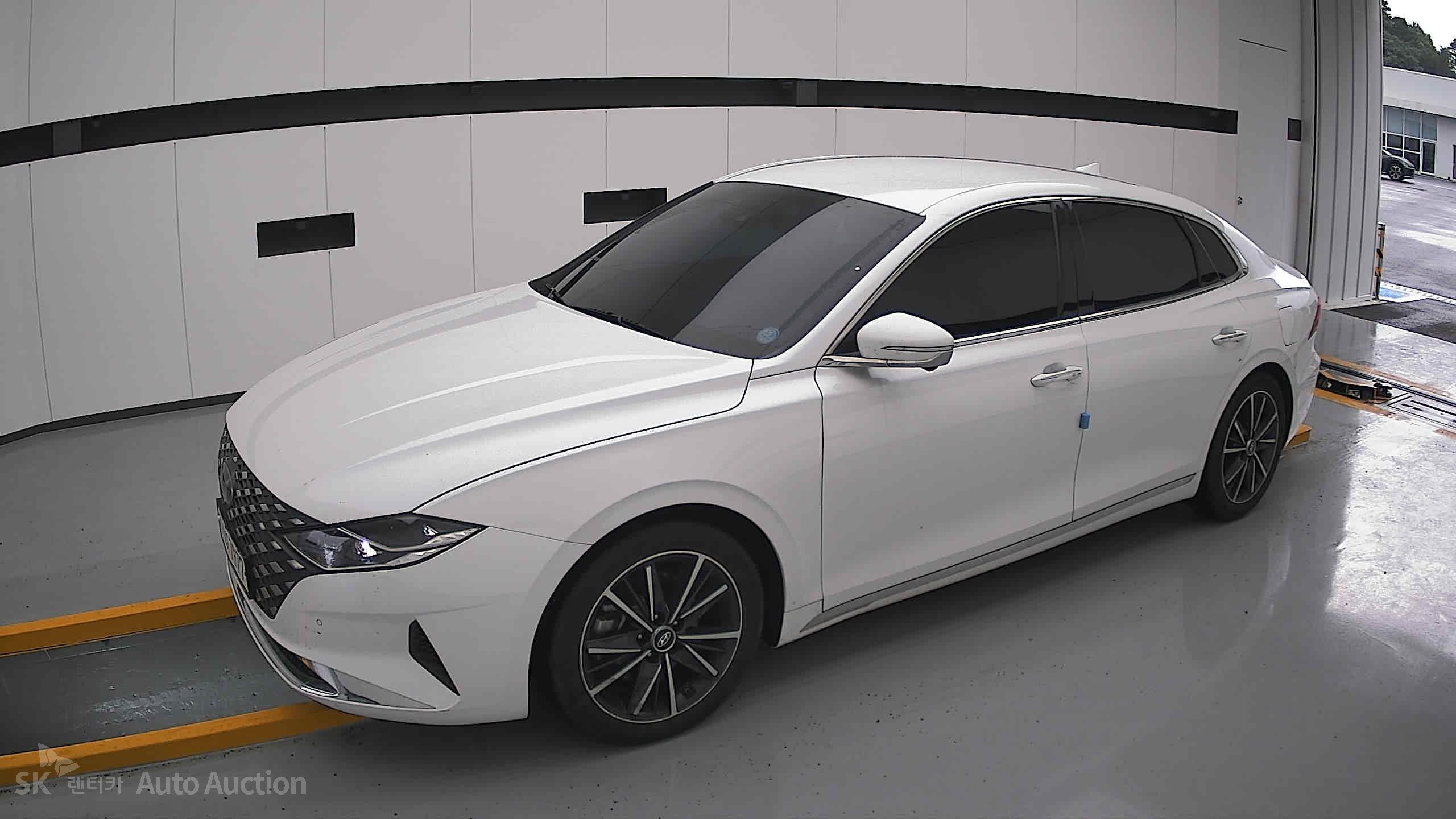 2022 - hyundai grandeur
