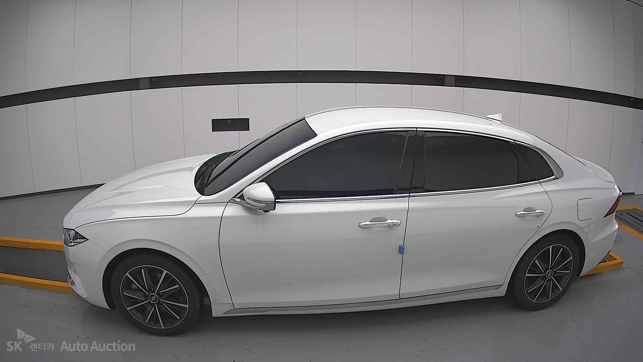2022 - hyundai grandeur