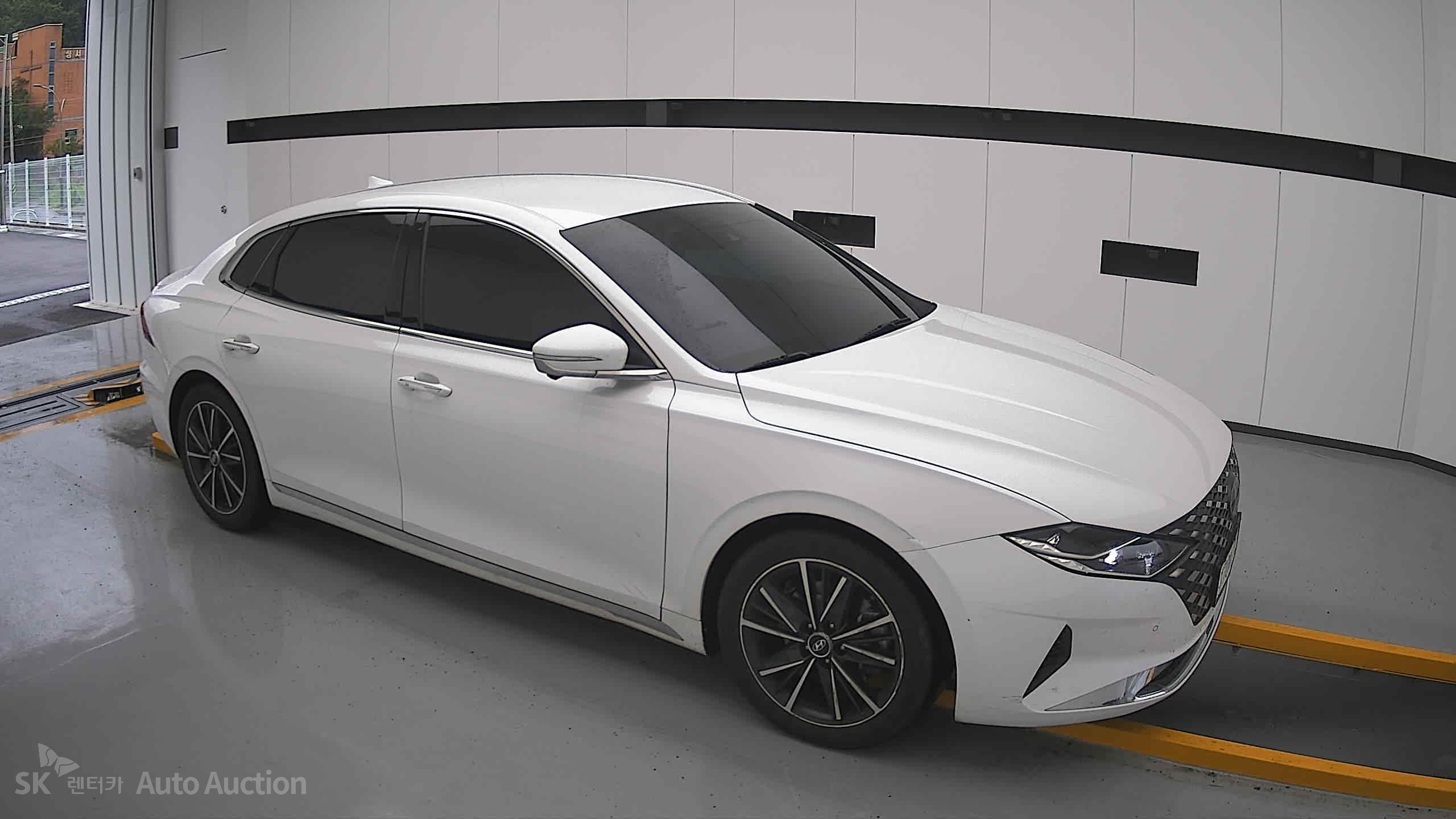 2022 - hyundai grandeur