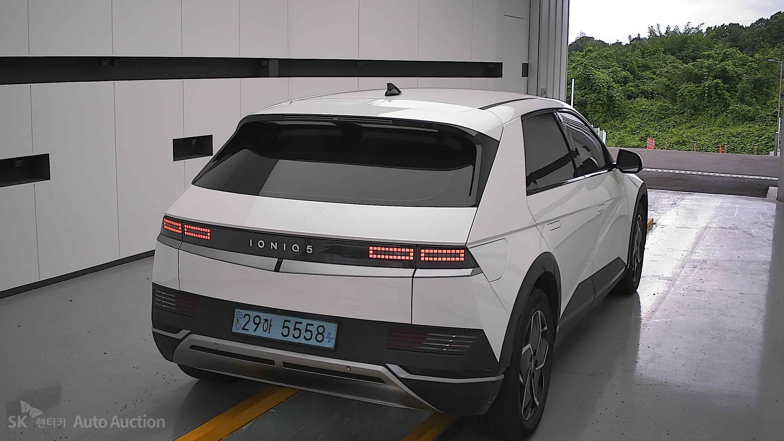 2022 - hyundai ioniq