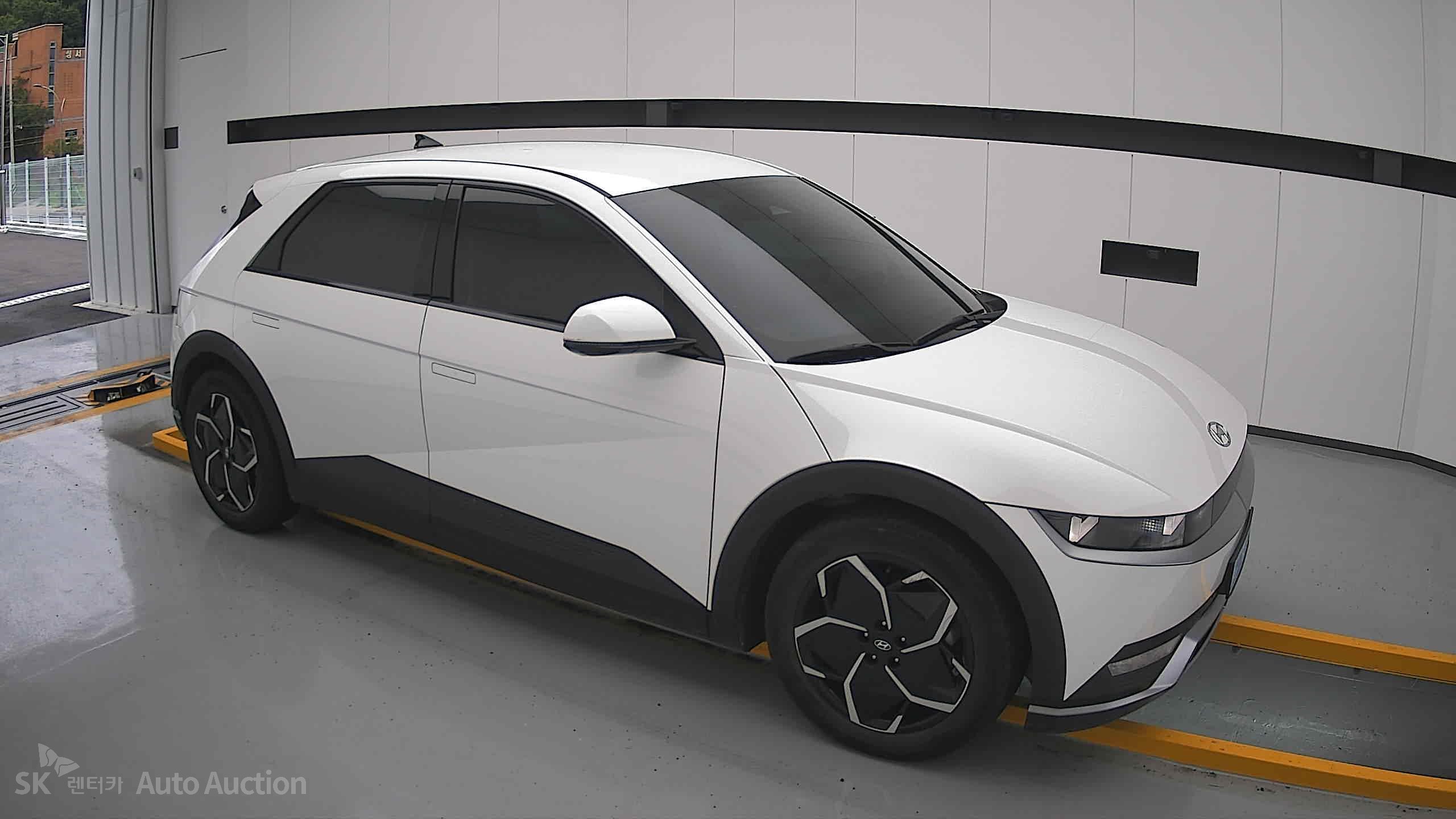 2022 - hyundai ioniq