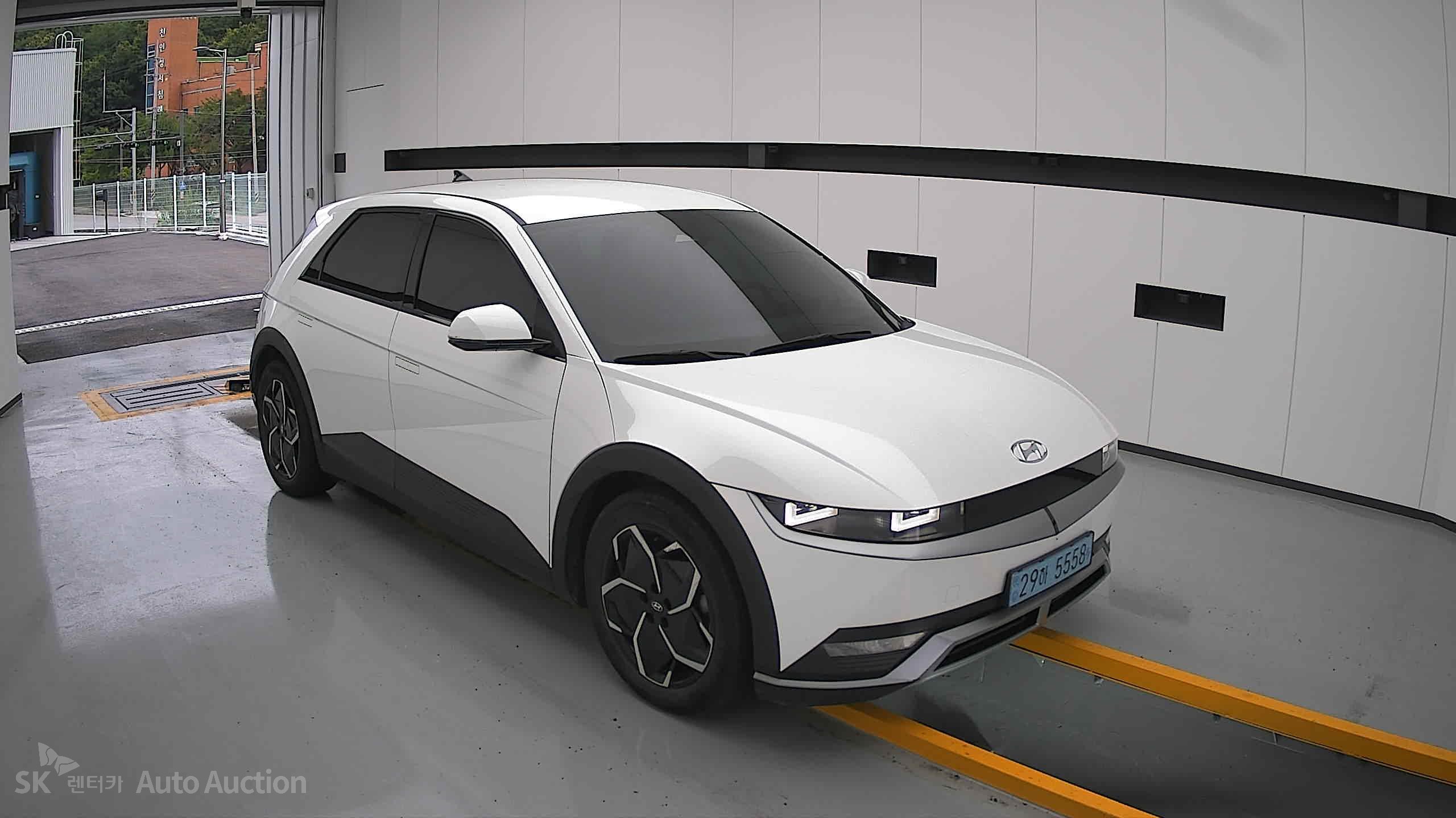 2022 - hyundai ioniq