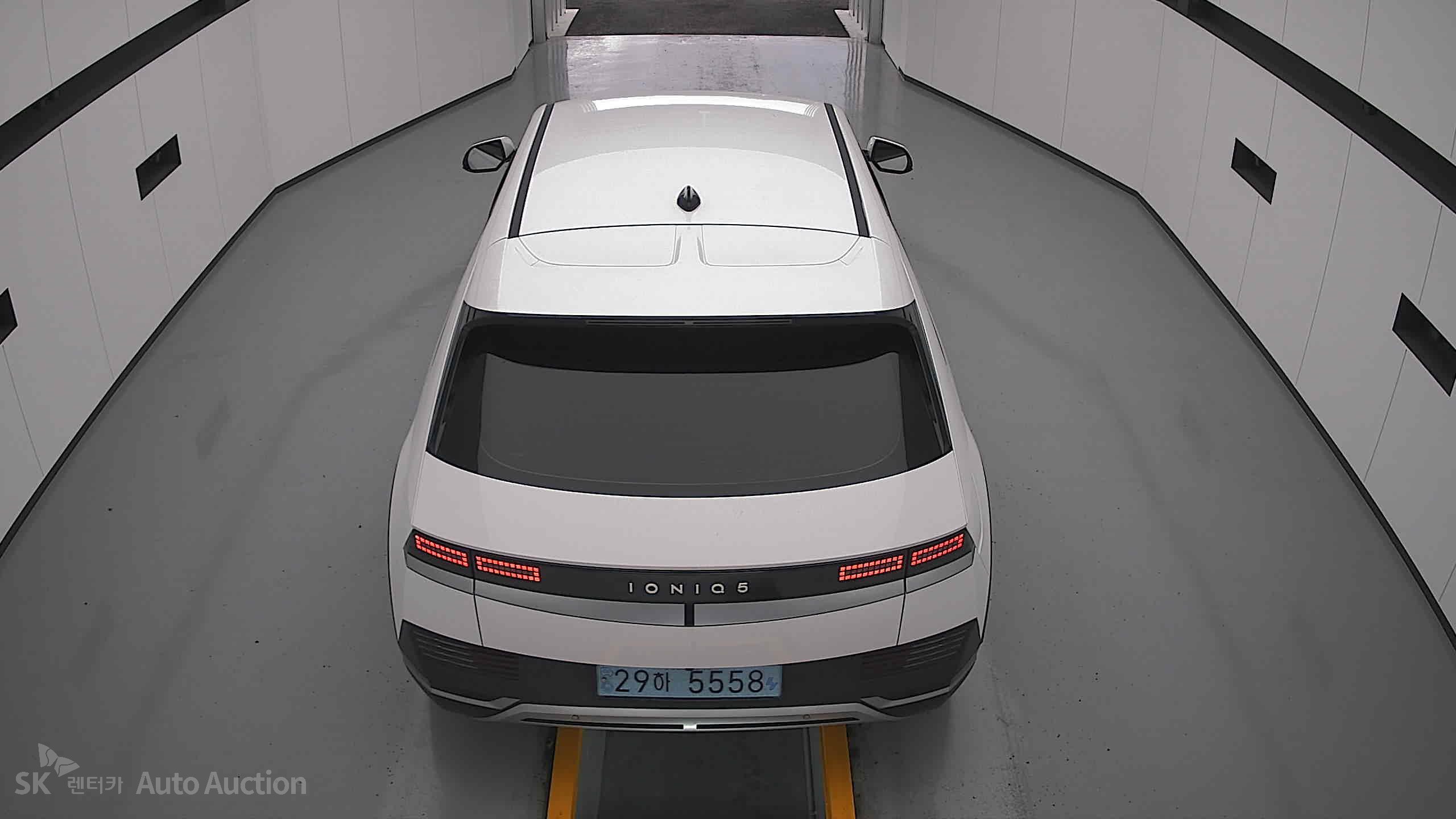2022 - hyundai ioniq