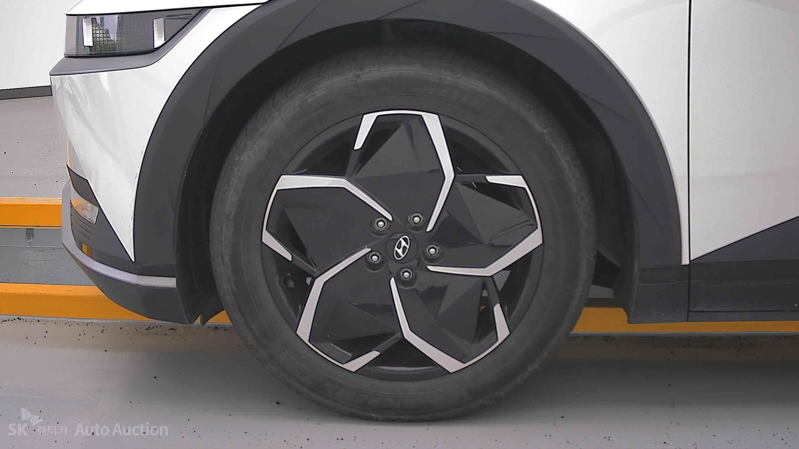 2022 - hyundai ioniq