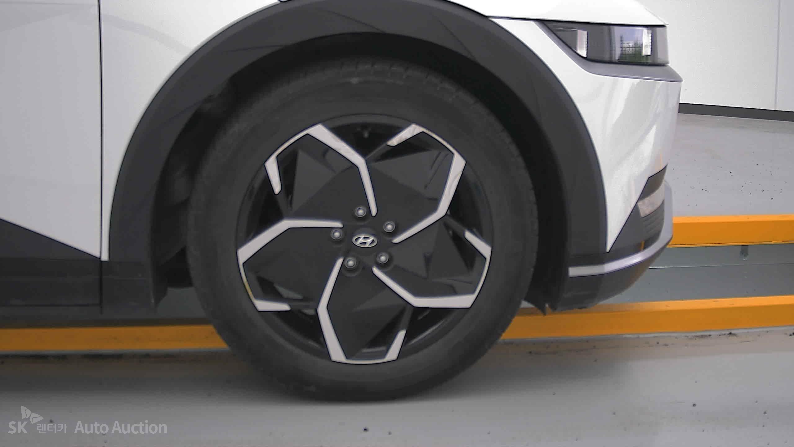 2022 - hyundai ioniq