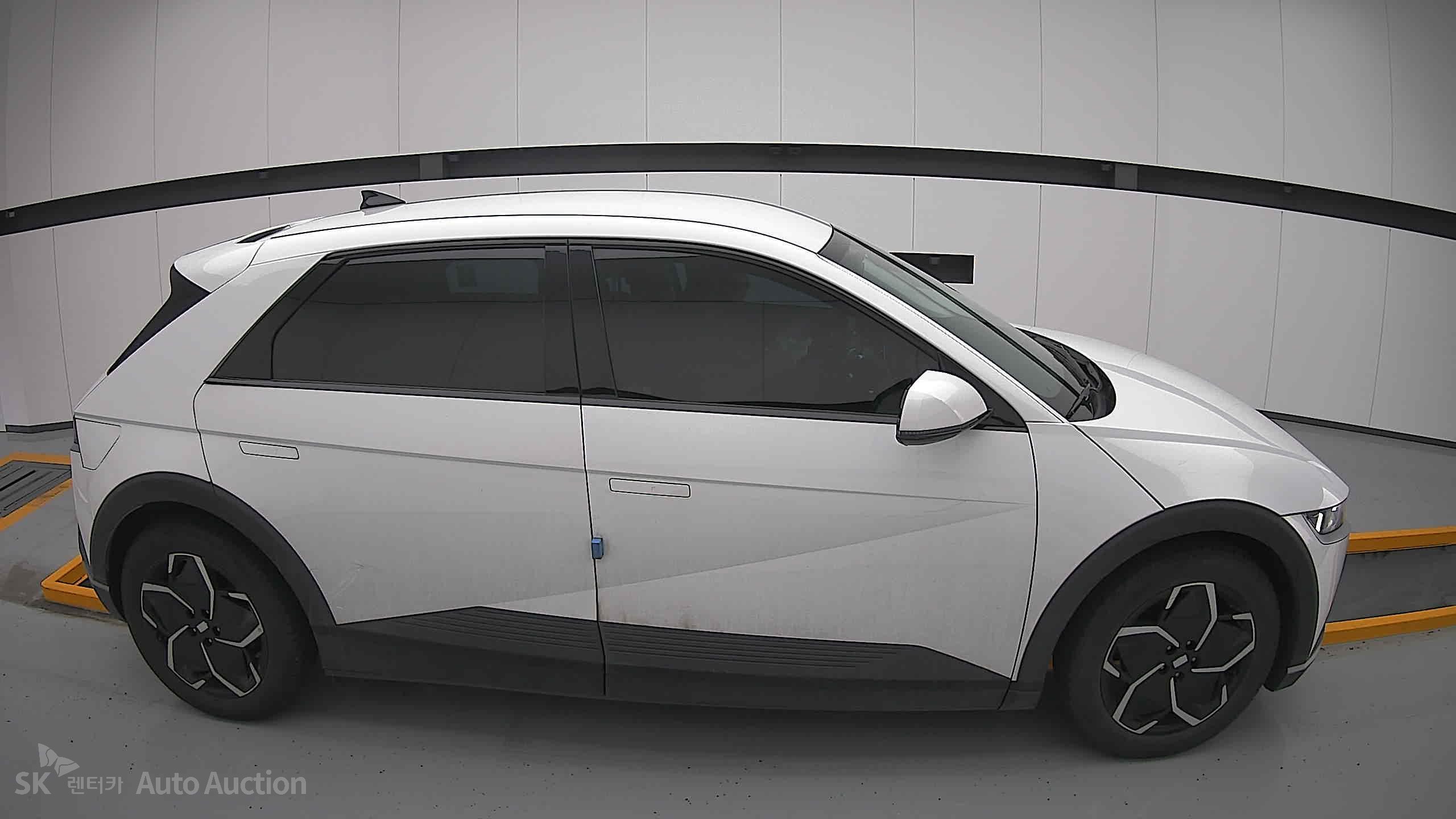 هيونداي Ioniq 2022 — صورة 19