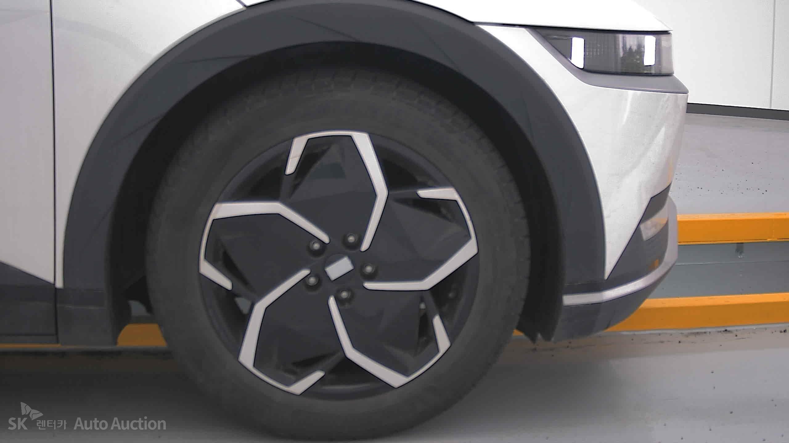 هيونداي Ioniq 2022 — صورة 28