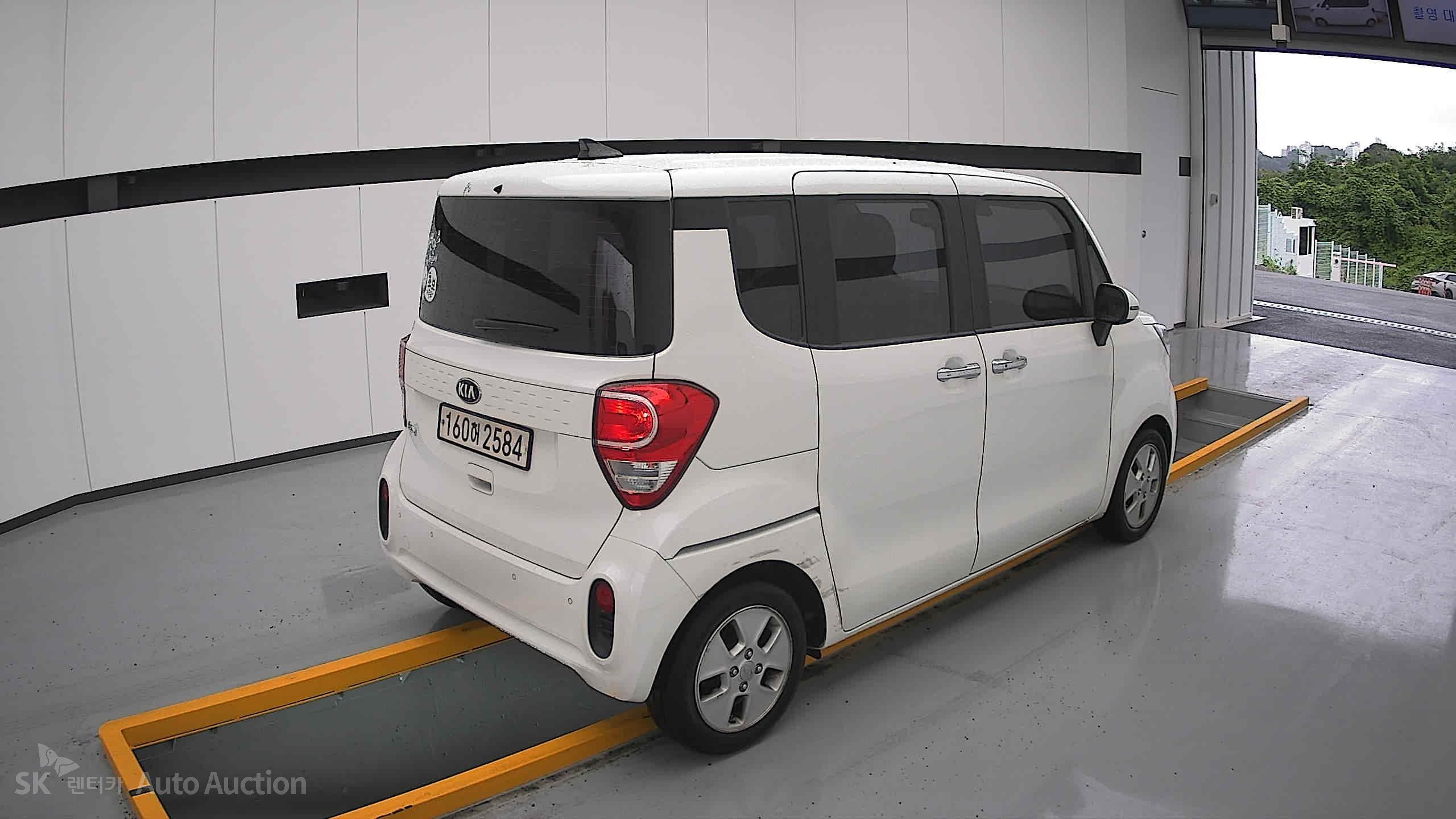 2021 - kia ray
