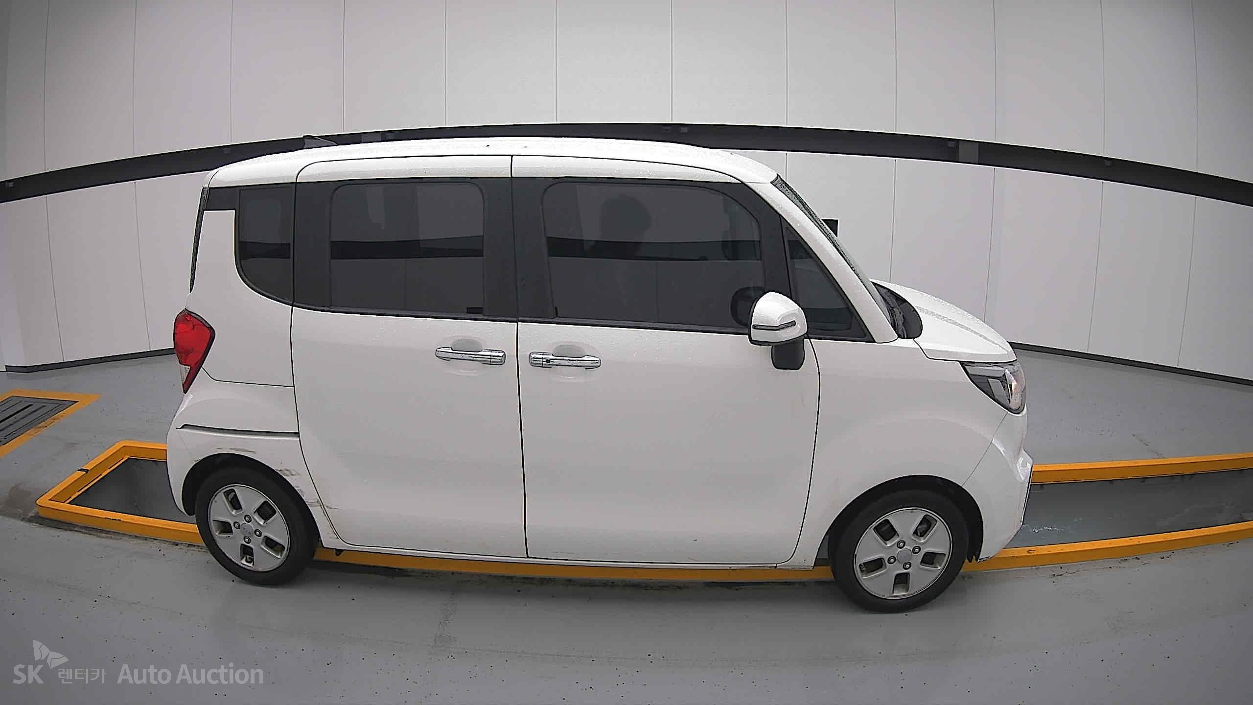 2021 - kia ray