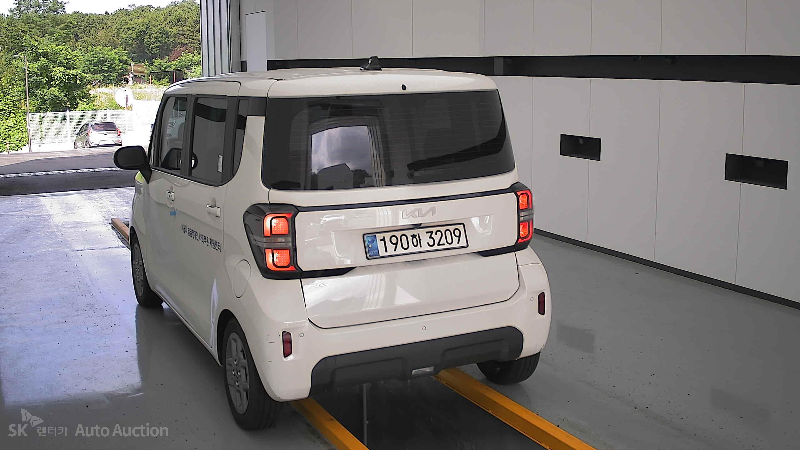 2023 - kia ray