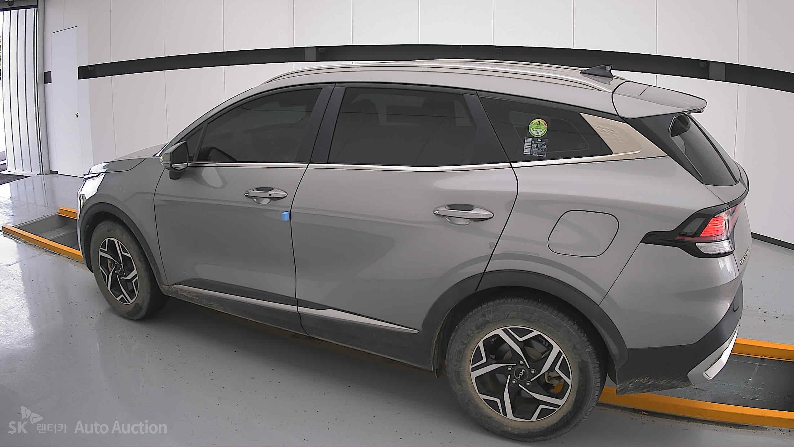 2022 - kia sportage