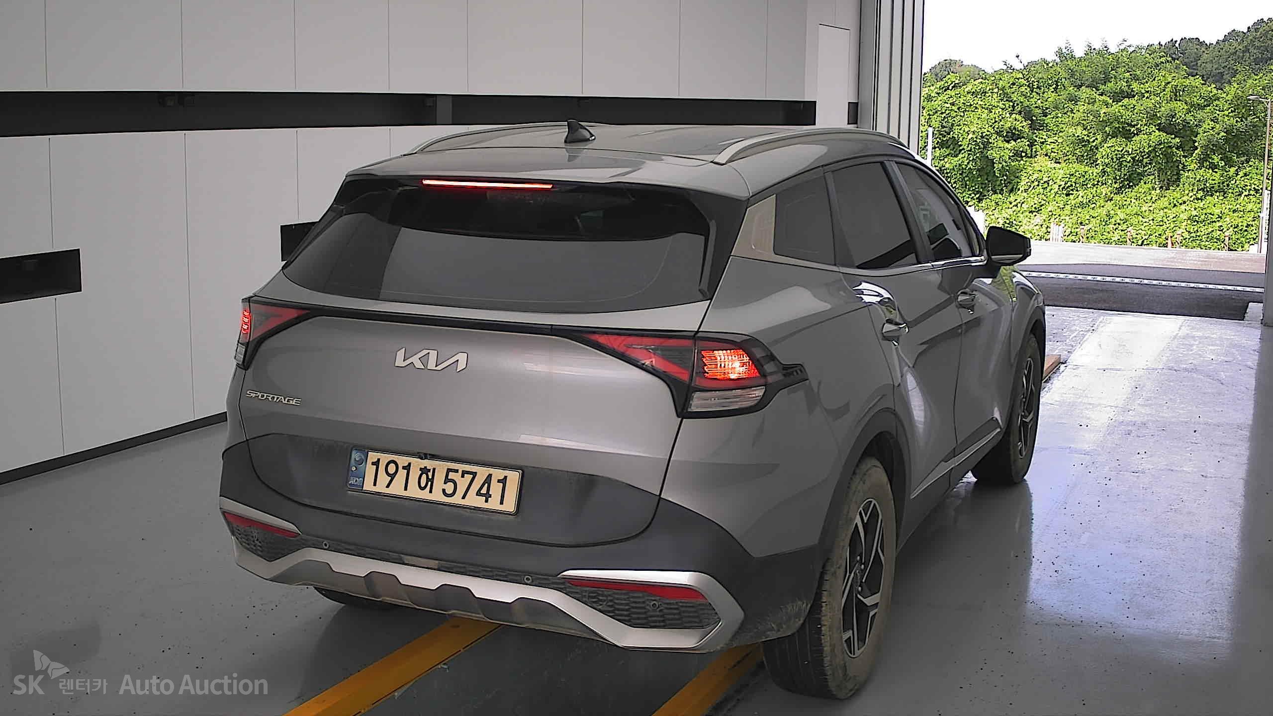2022 - kia sportage