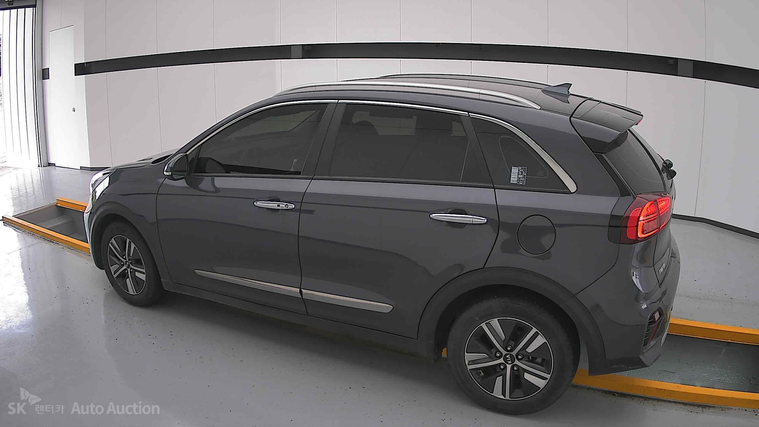2021 - kia niro