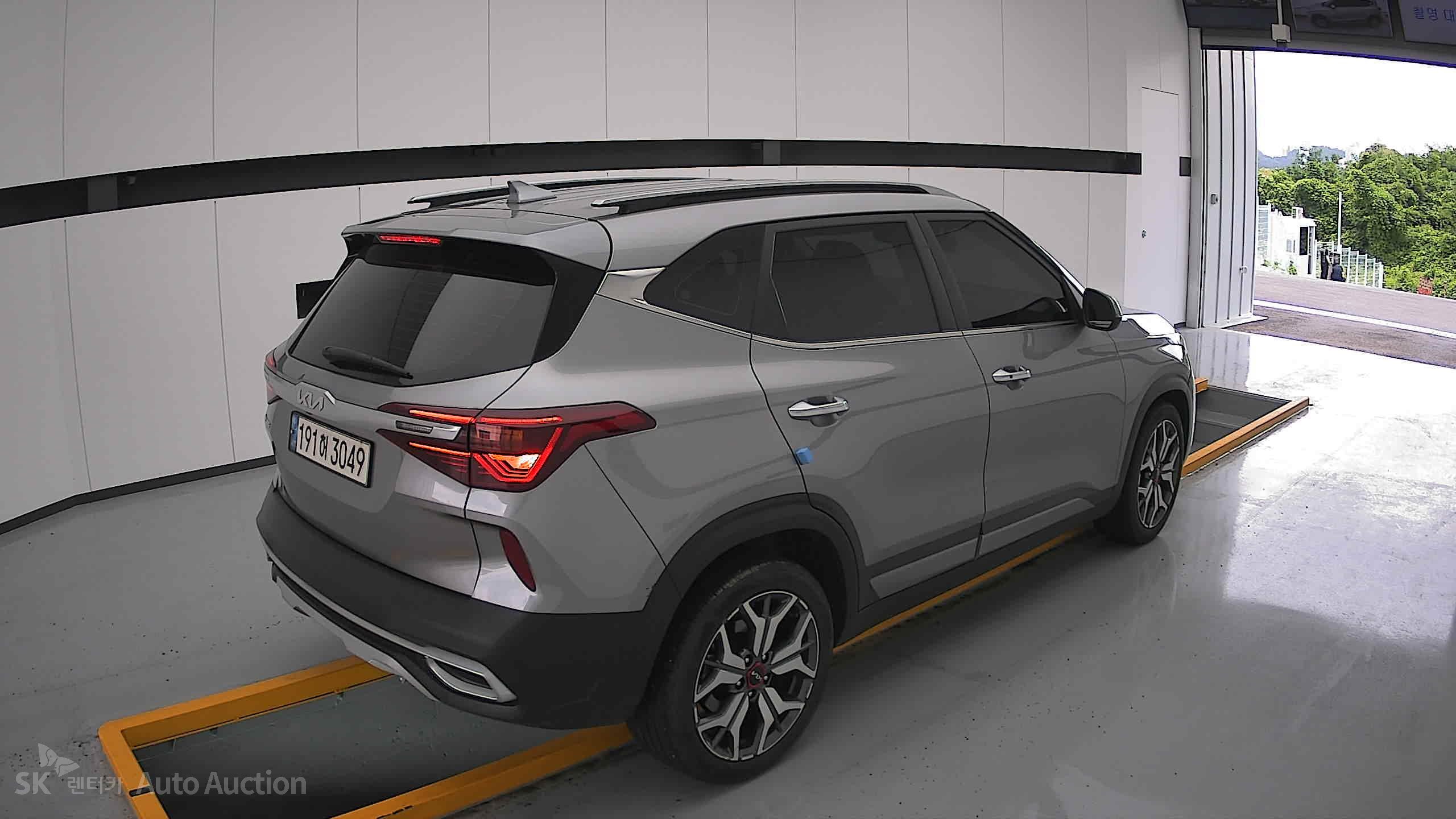 2023 - kia seltos