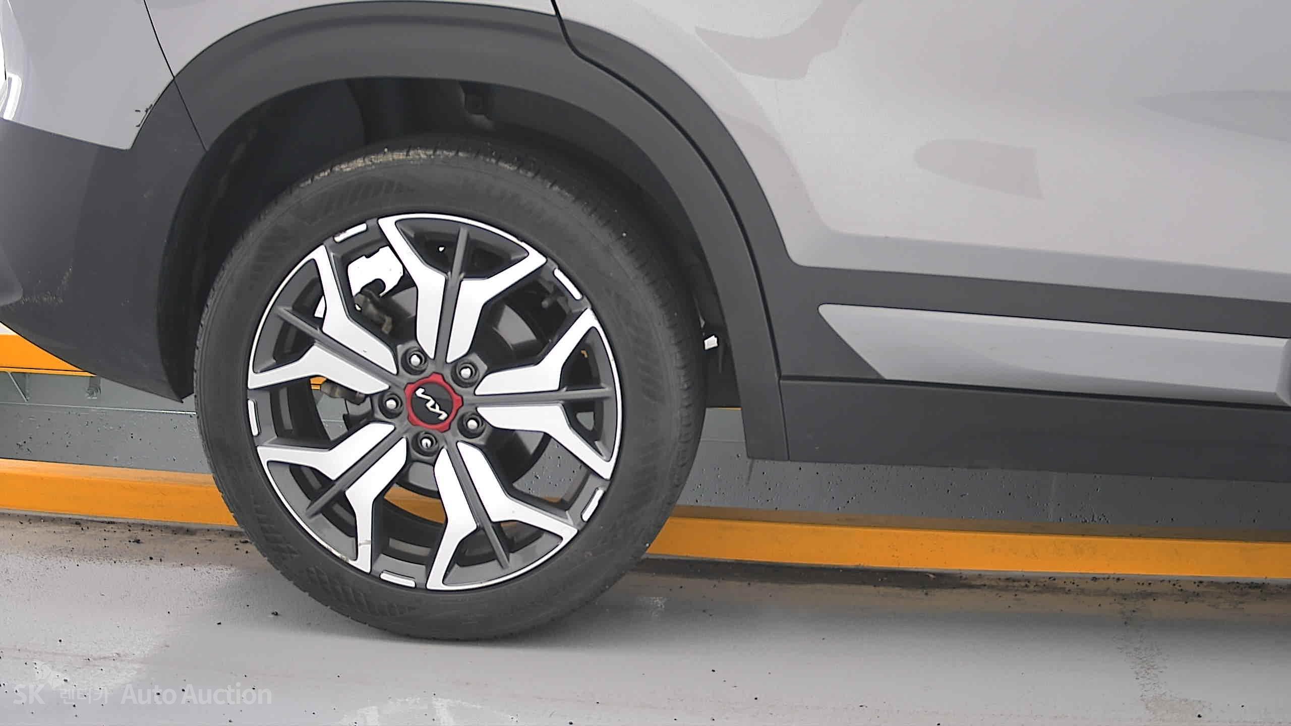 2023 - kia seltos