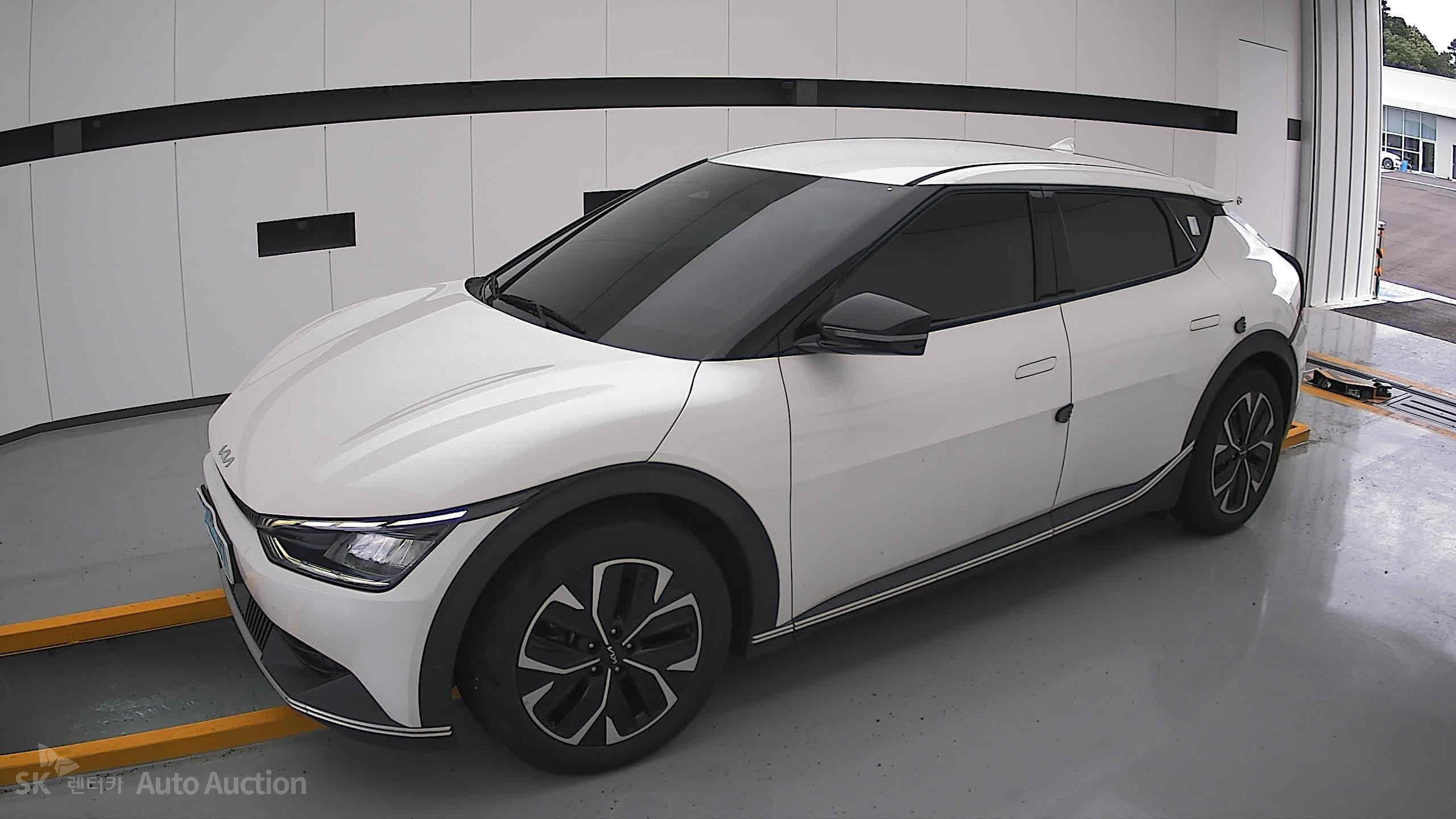 2022 - kia ev6
