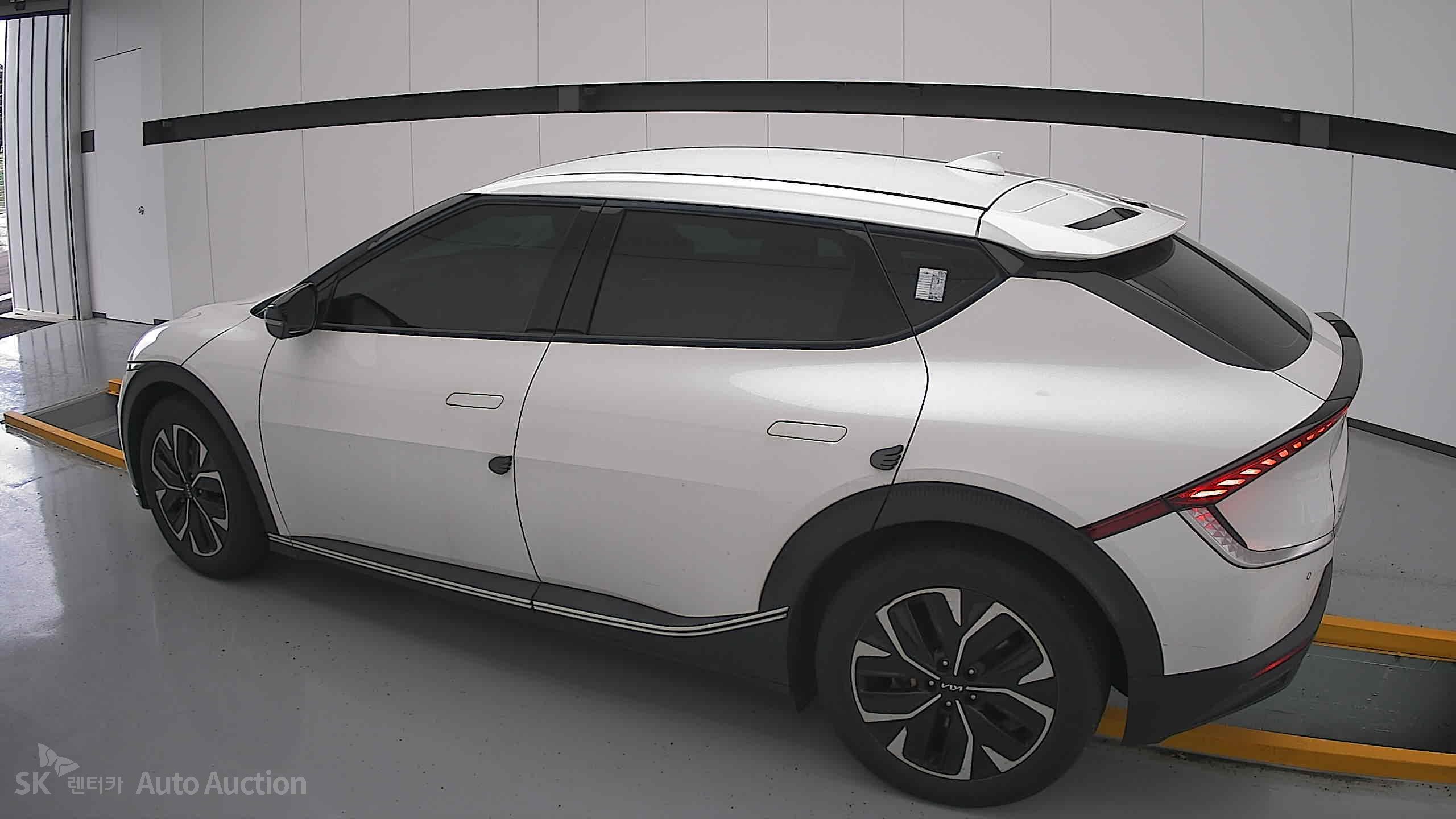 2022 - kia ev6