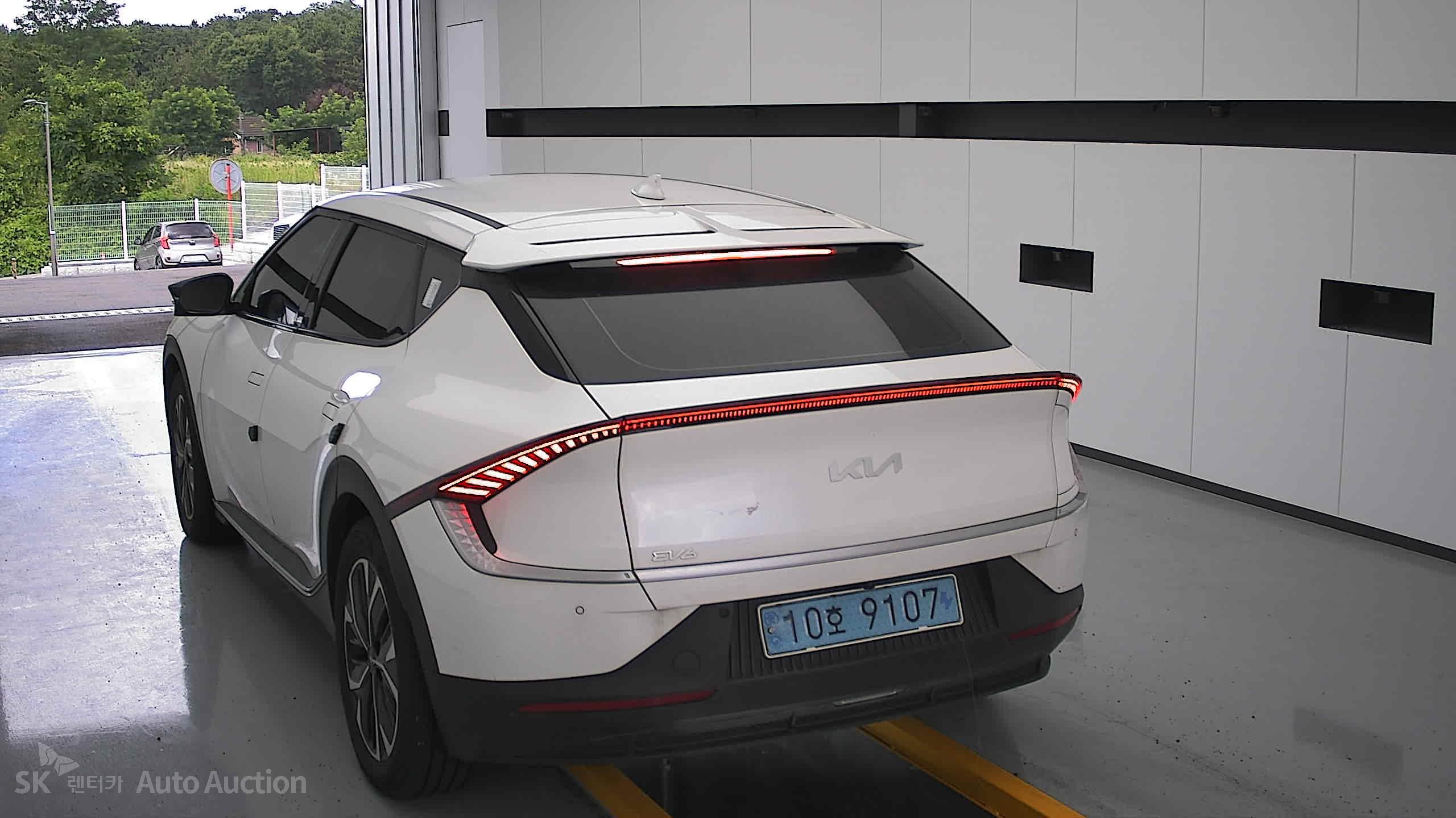 2022 - kia ev6