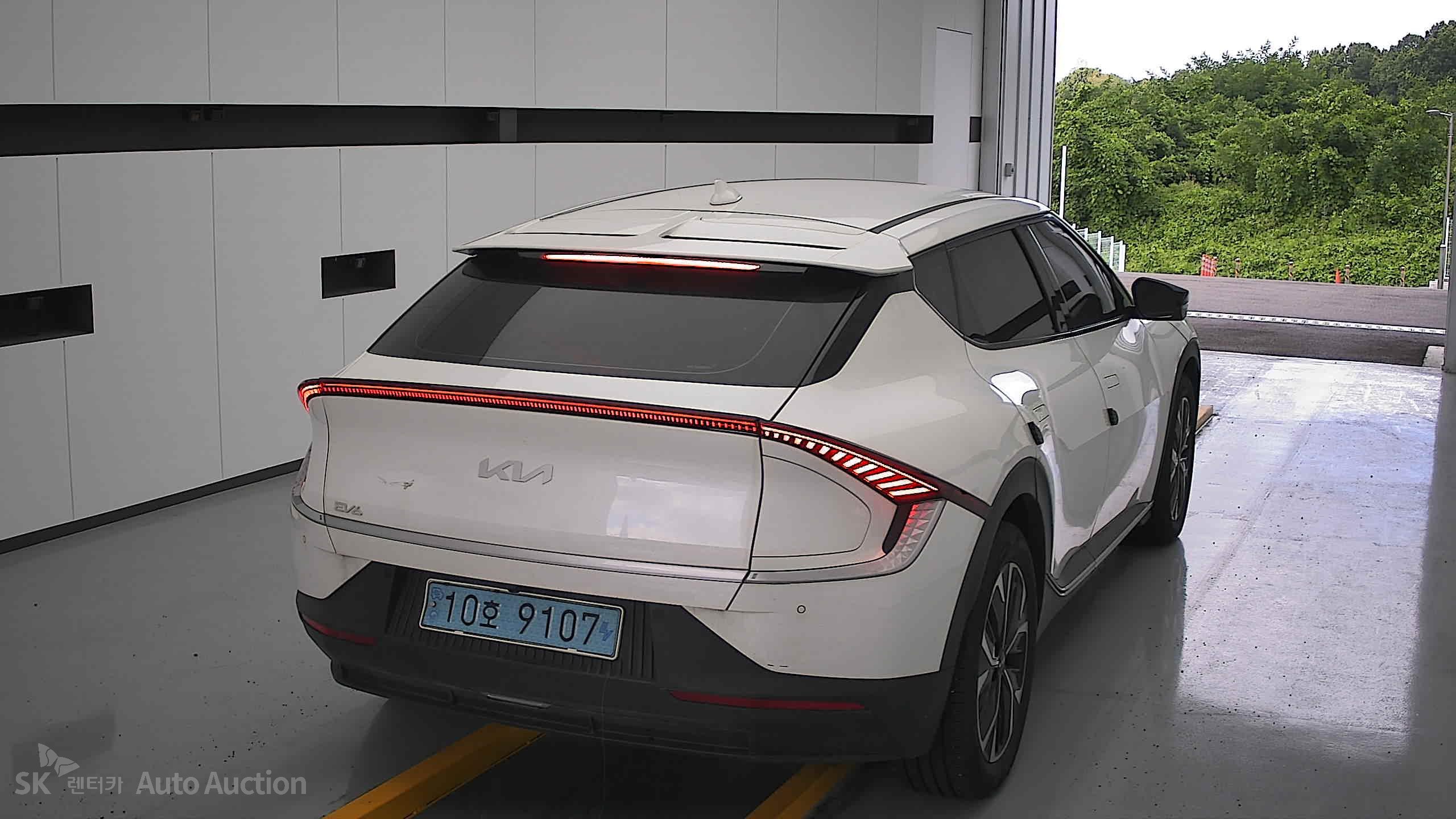 2022 - kia ev6