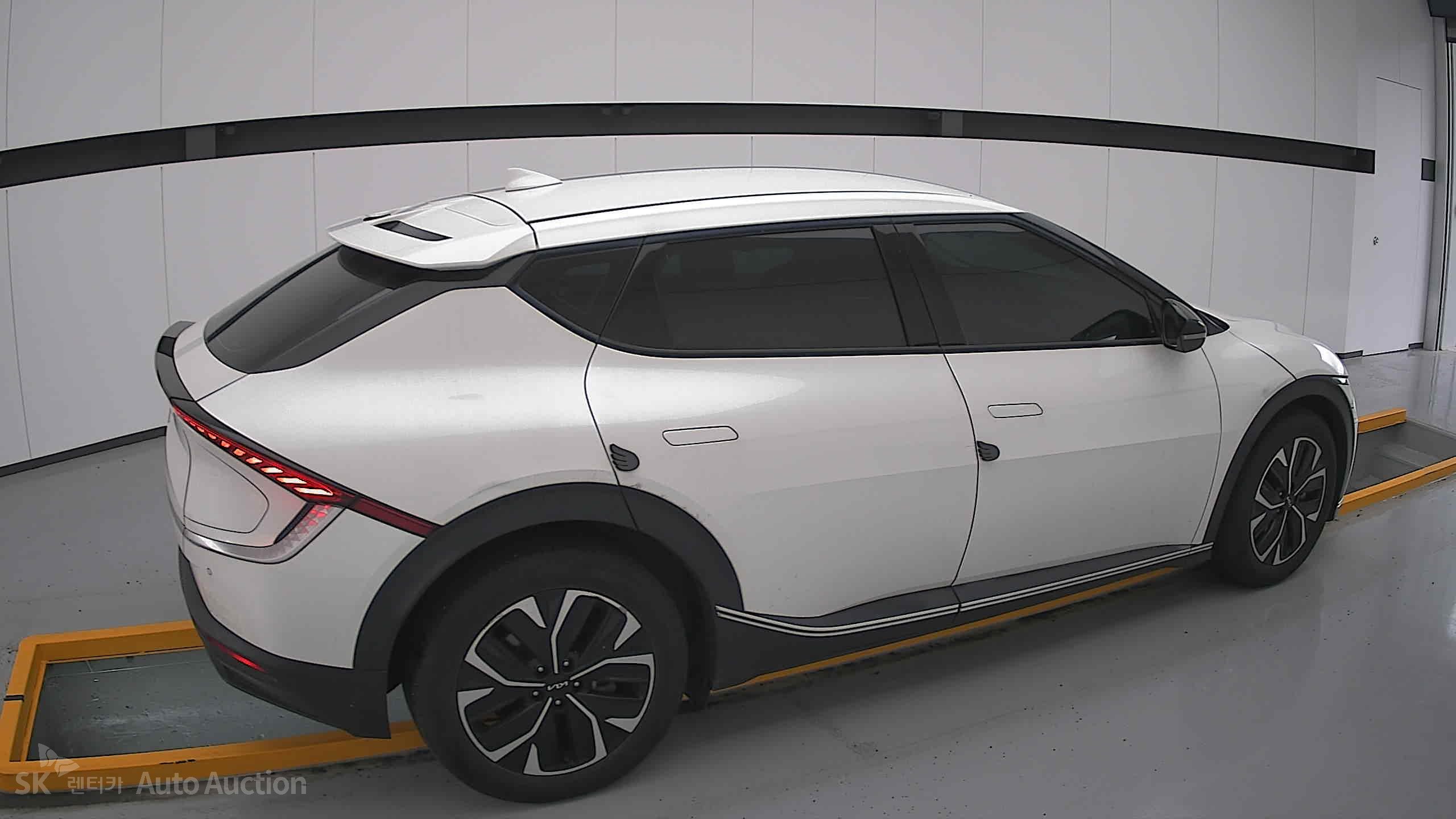 2022 - kia ev6