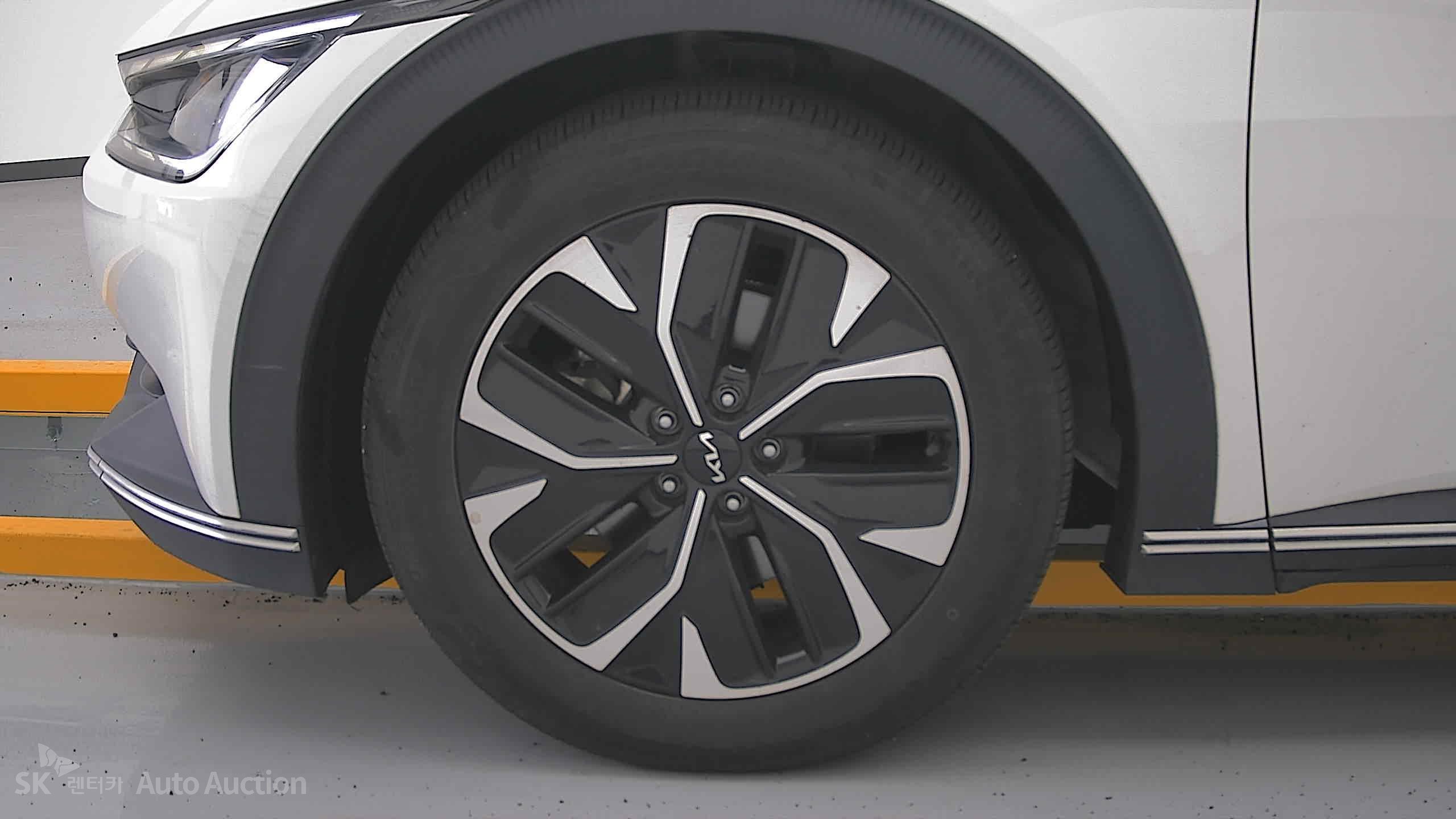 2022 - kia ev6