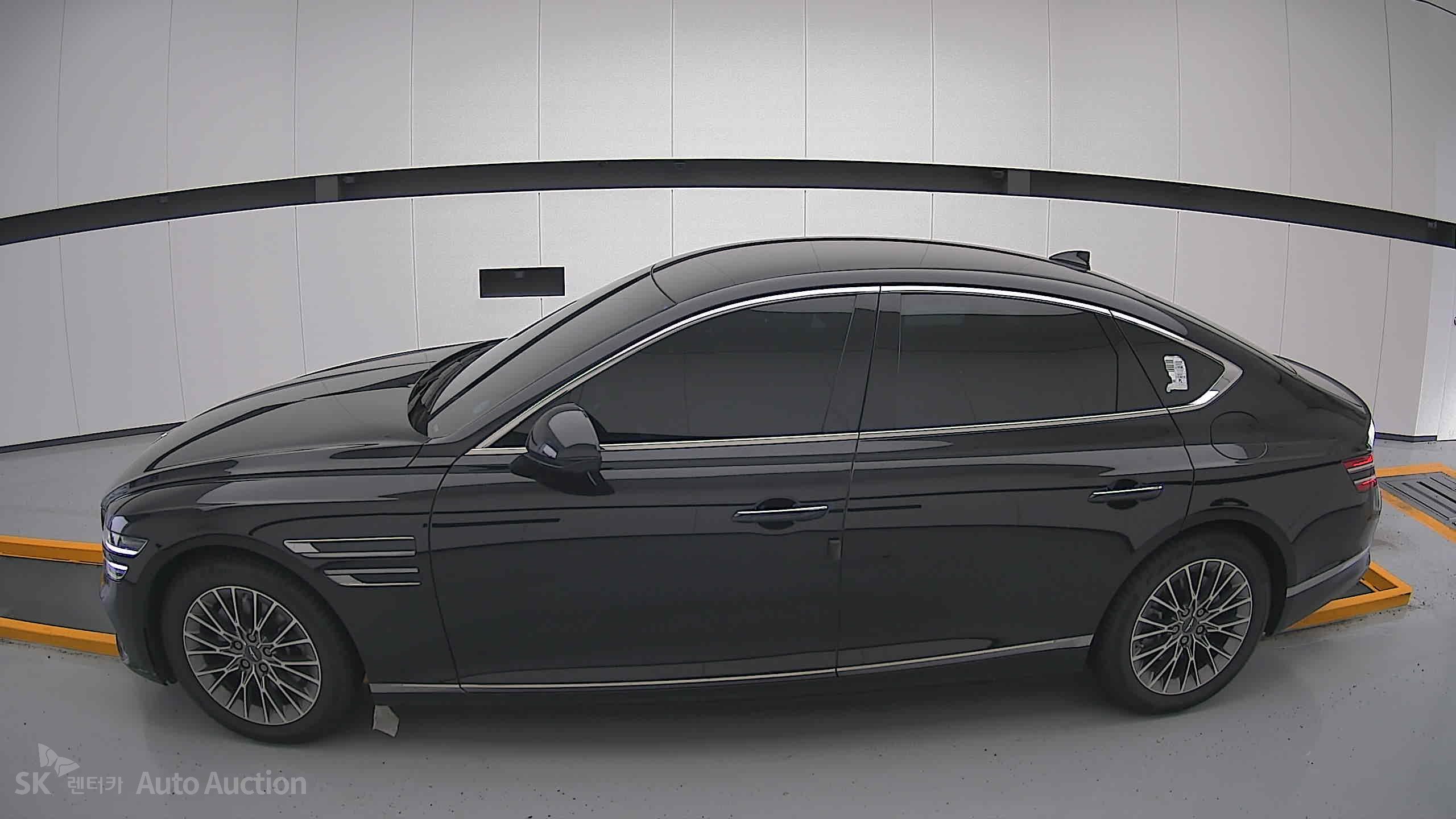 2021 - genesis g80