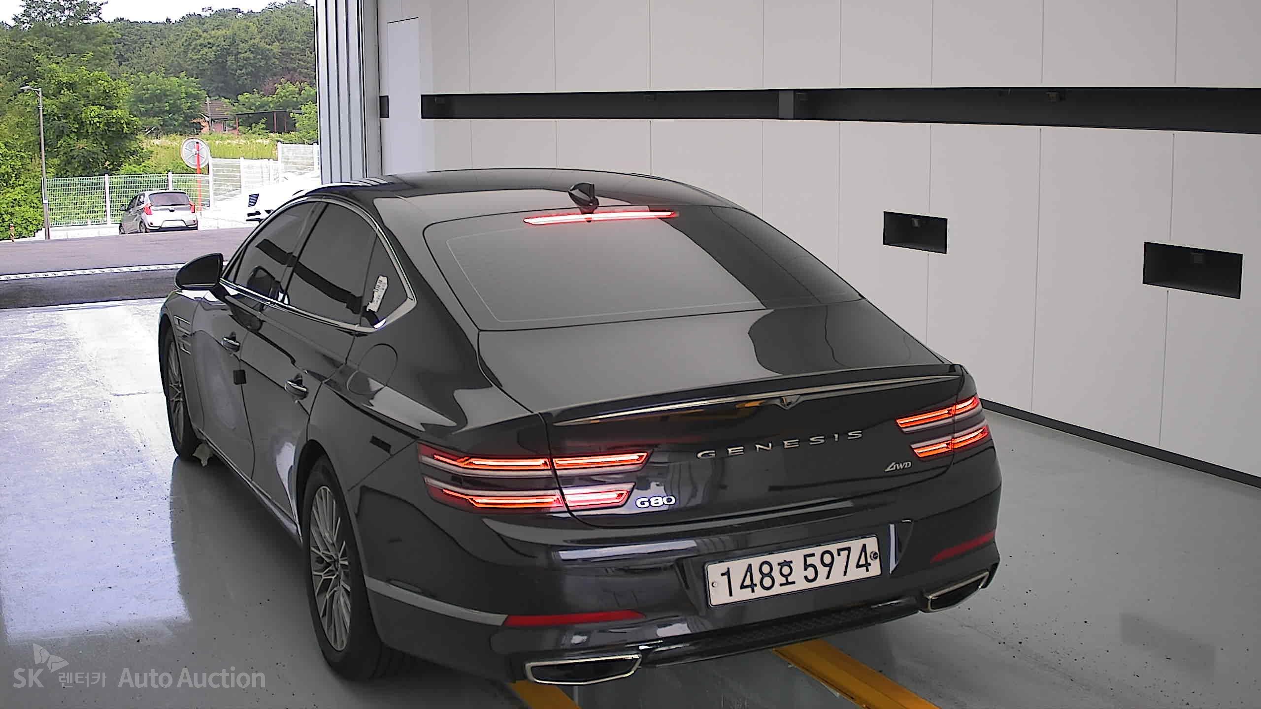 2021 - genesis g80