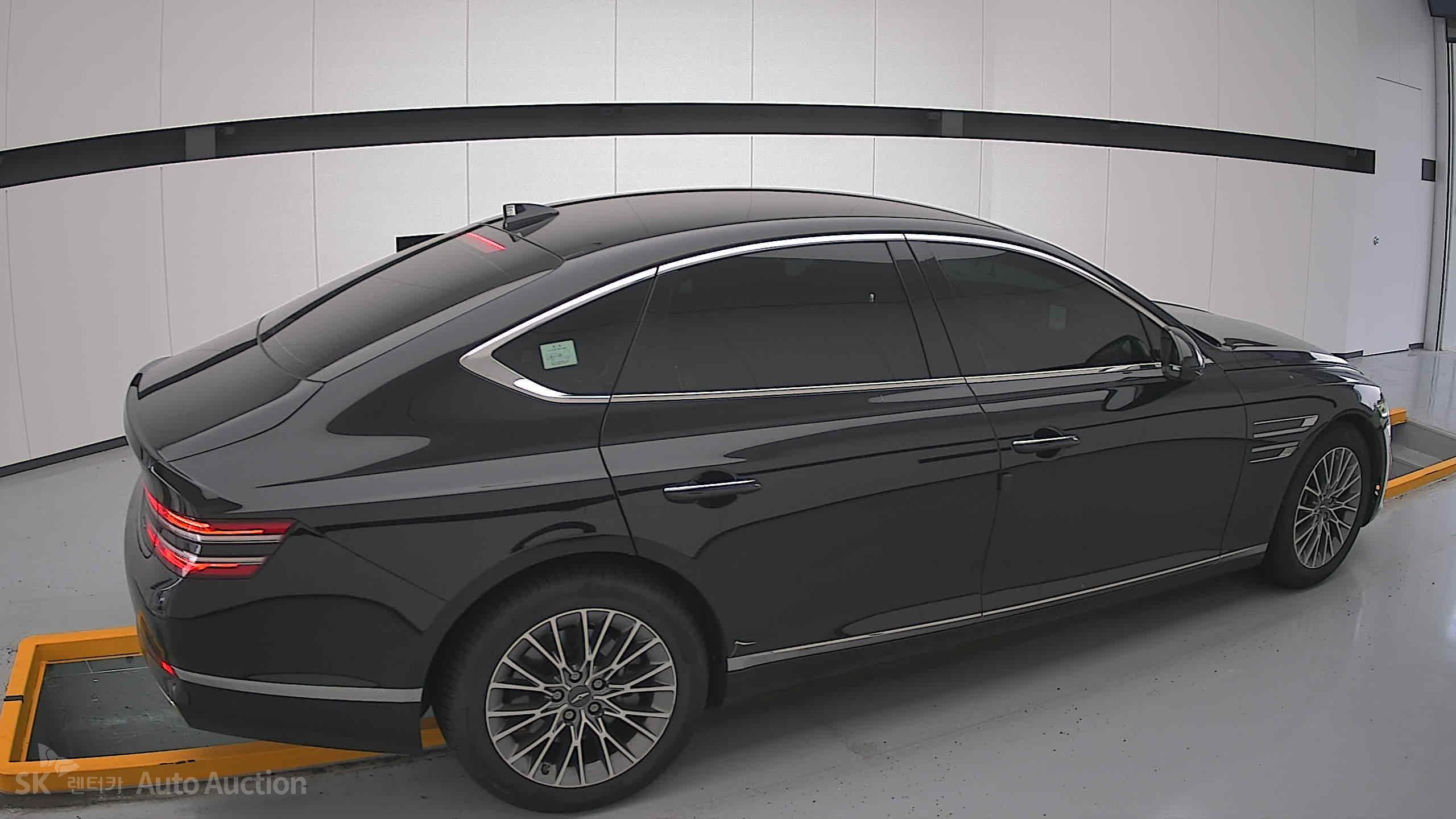 2021 - genesis g80