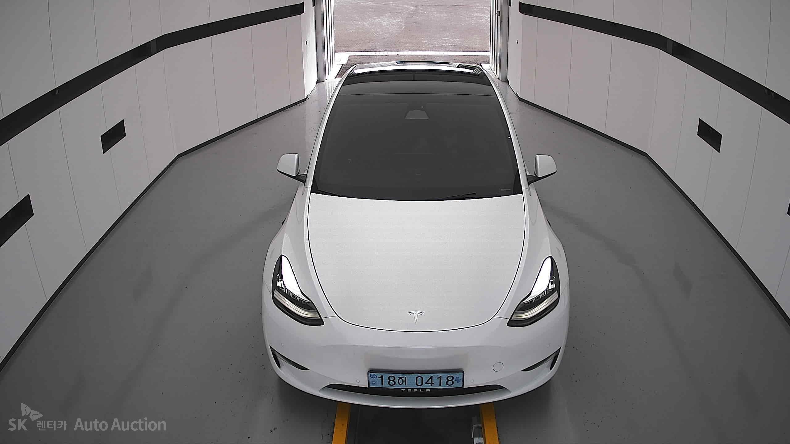 2022 - tesla model y