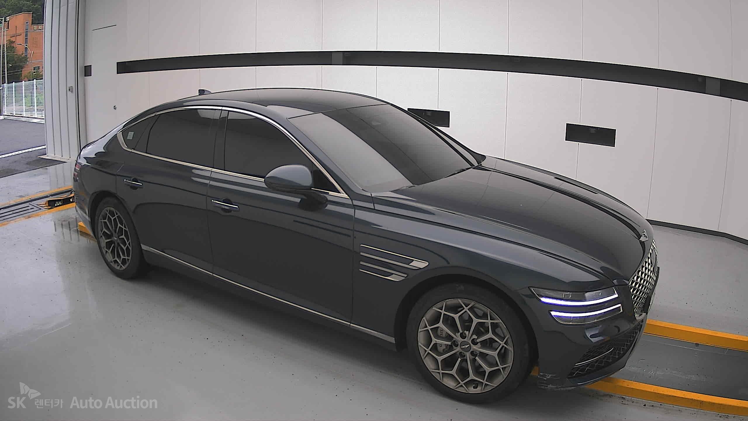 2022 - genesis g80