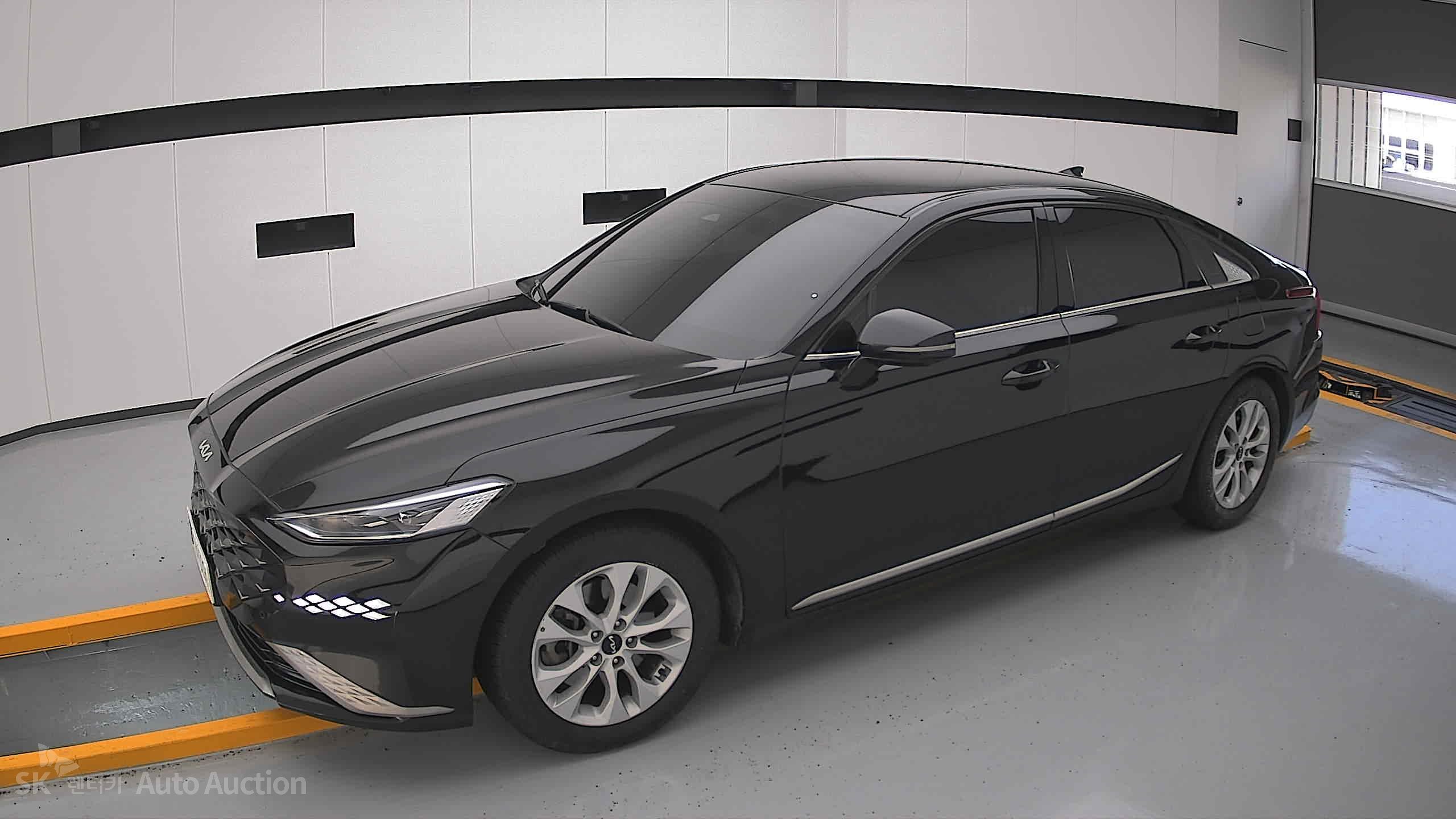 2022 - kia k8