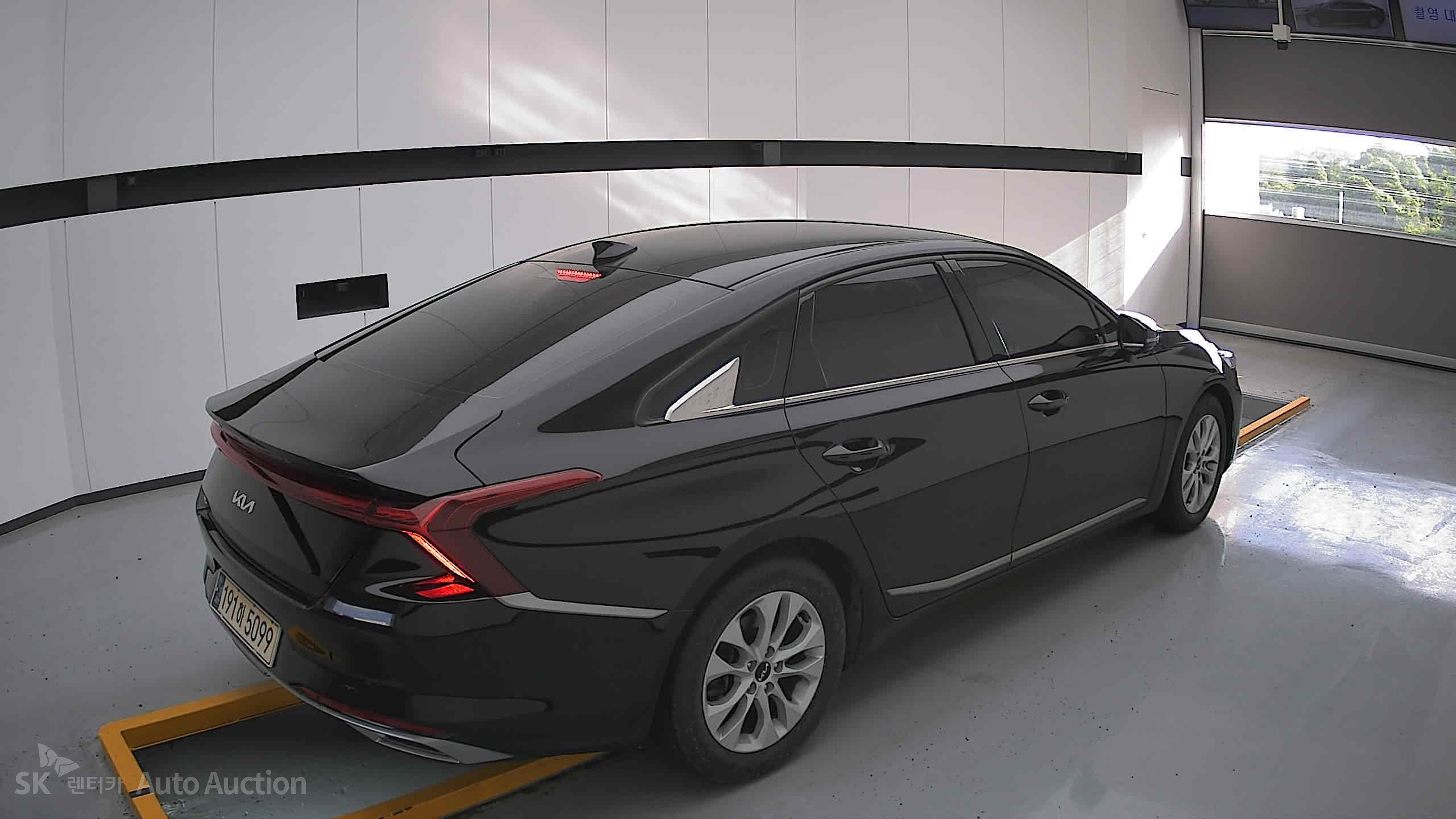 2022 - kia k8