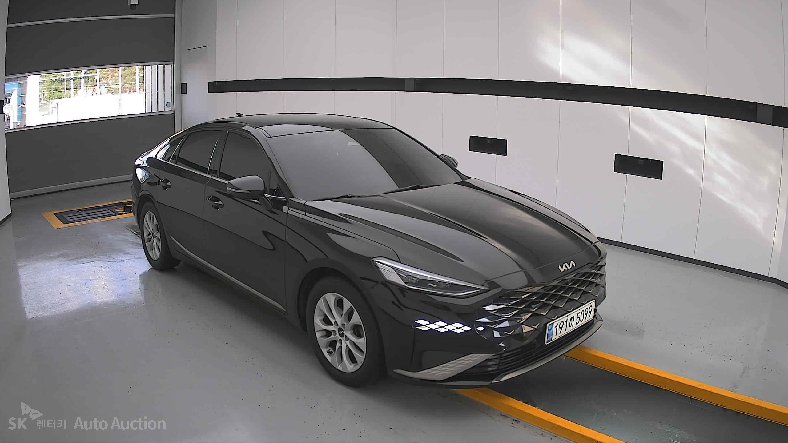 2022 - kia k8