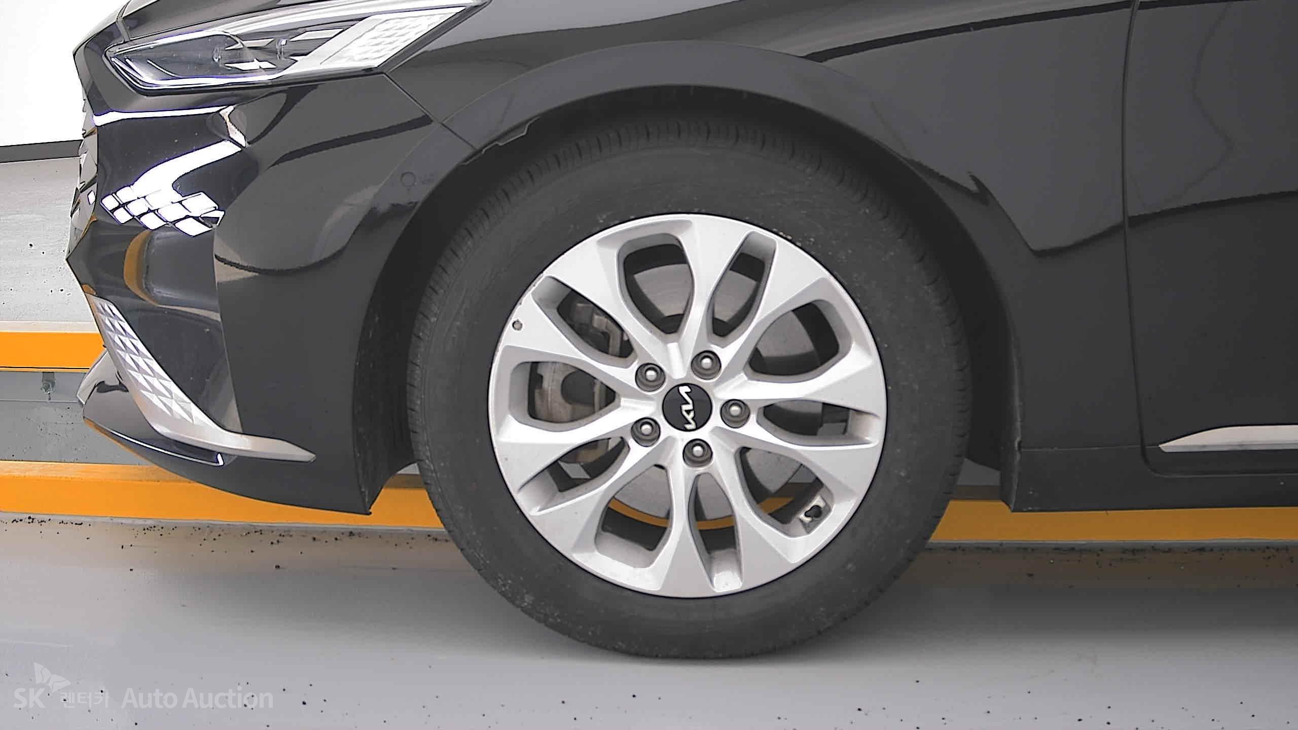 2022 - kia k8