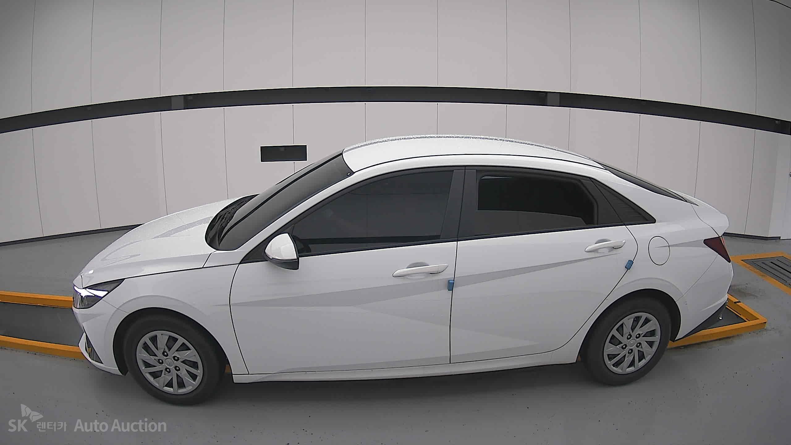 2021 - hyundai avante