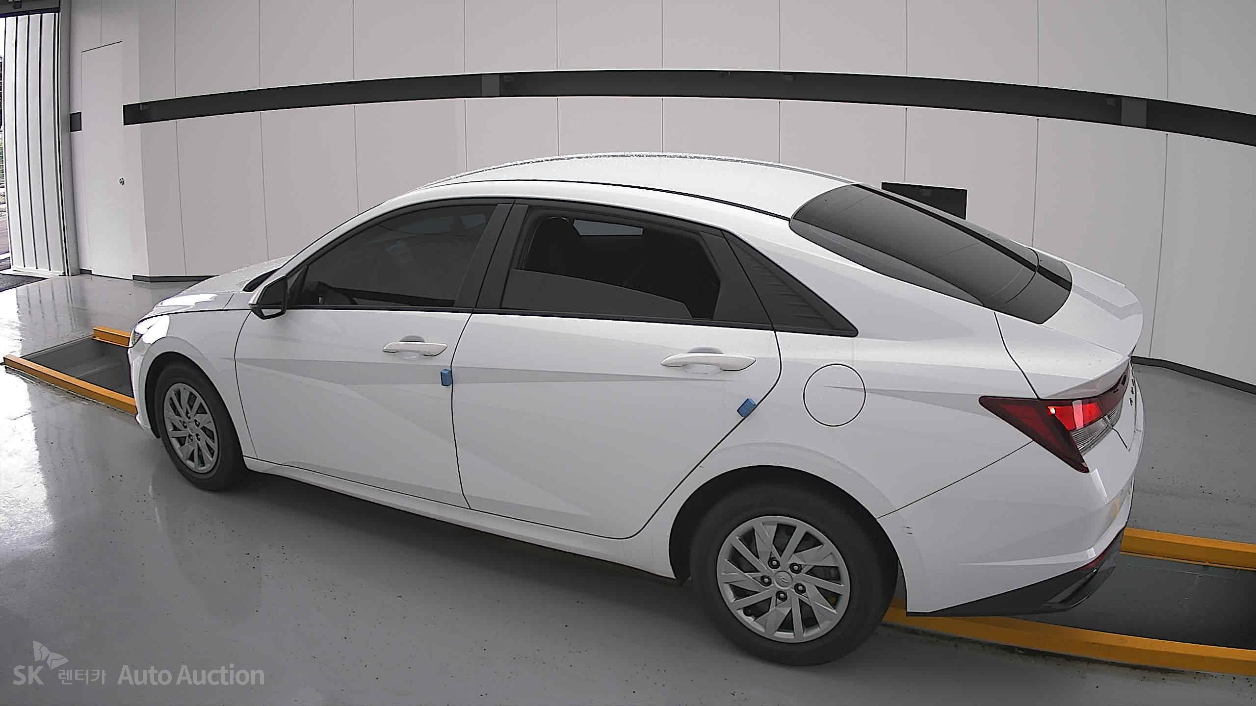 2021 - hyundai avante