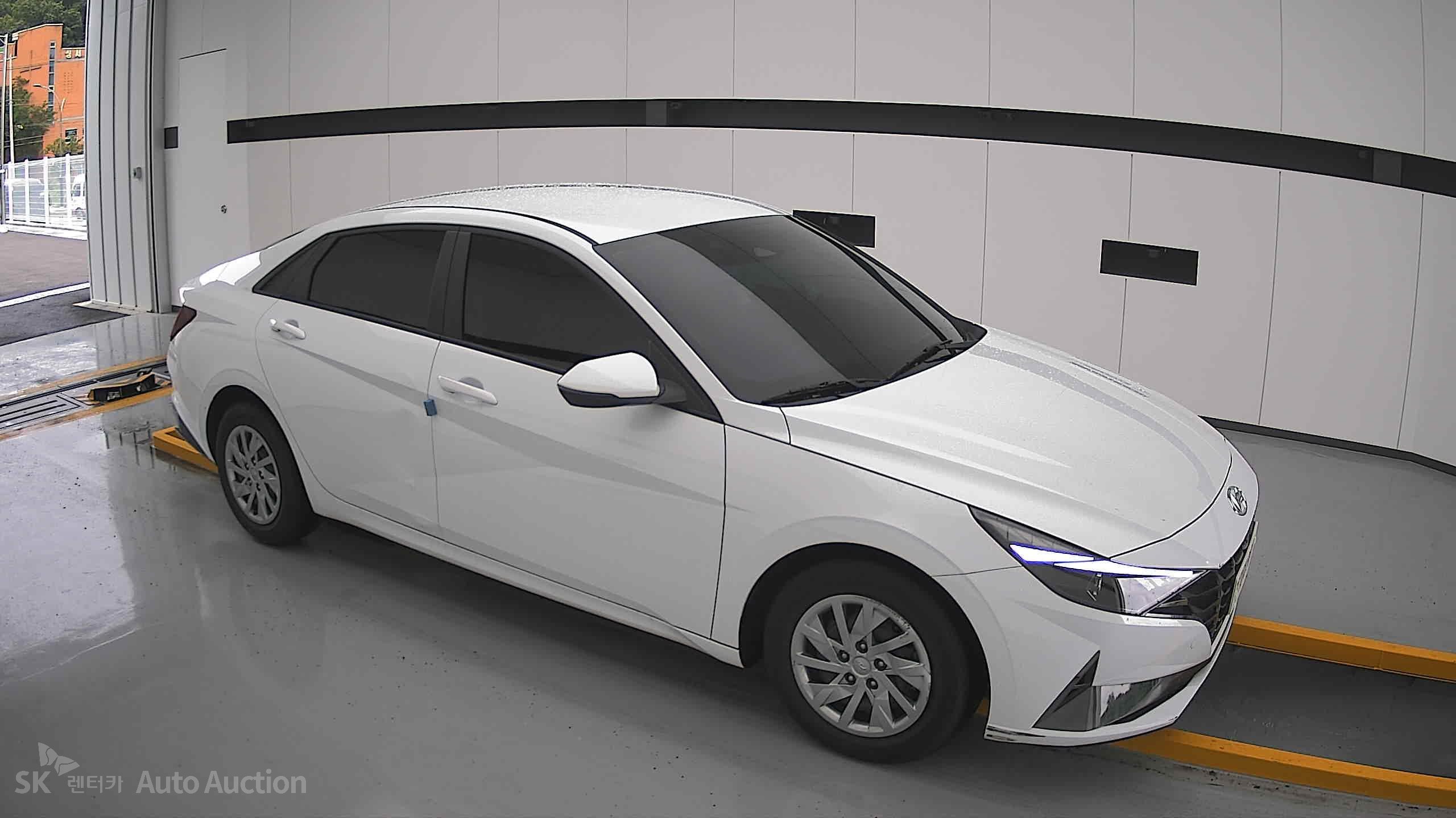 2021 - hyundai avante