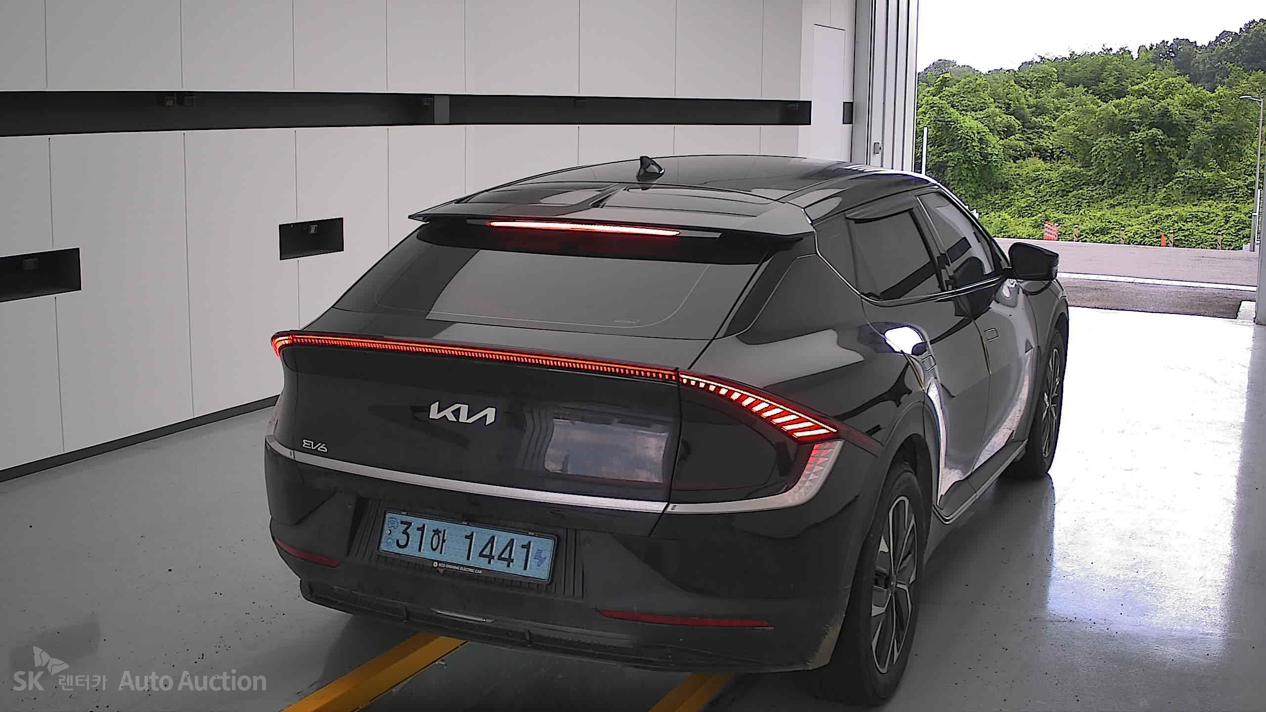 2022 - kia ev6