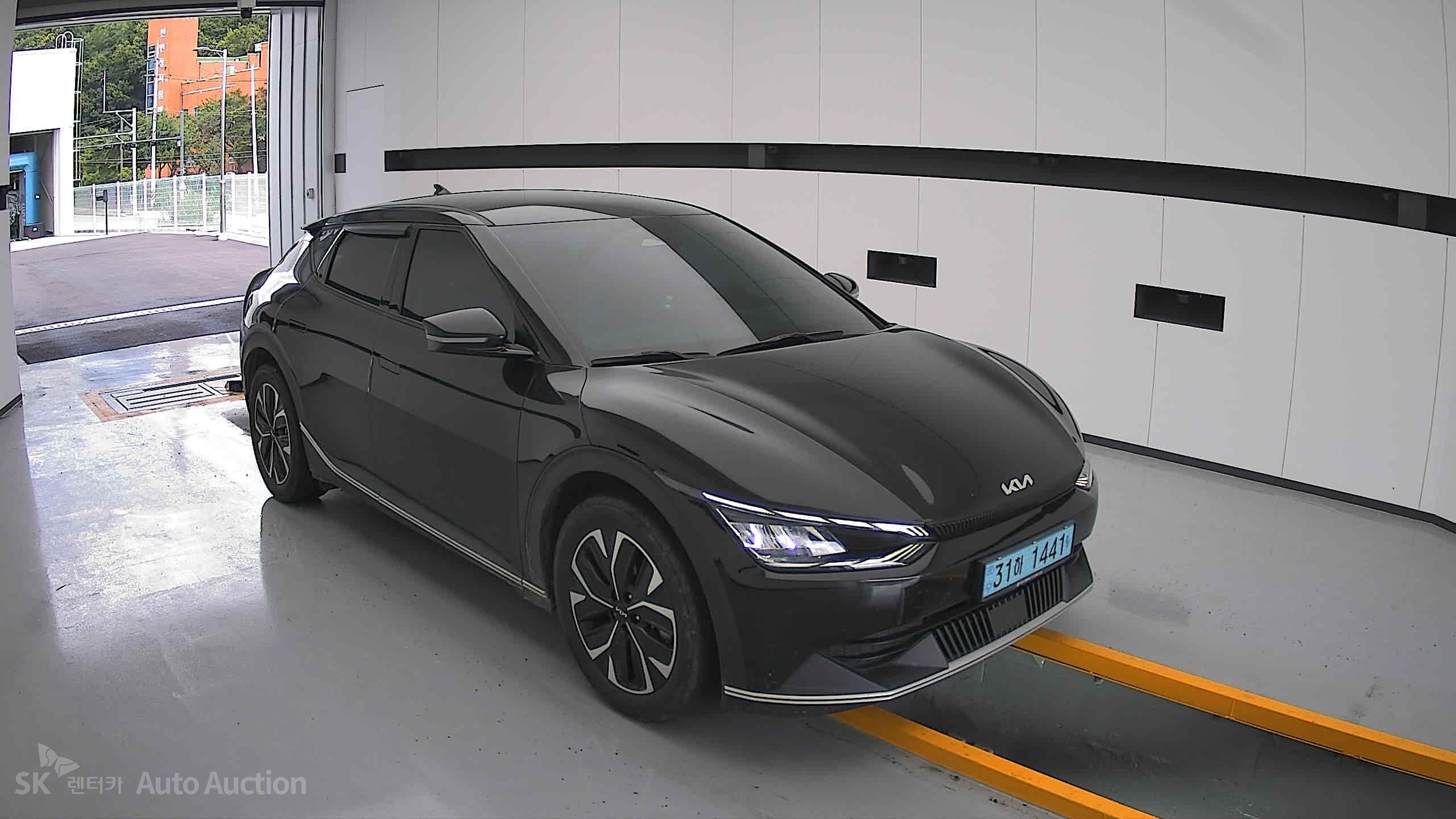 2022 - kia ev6