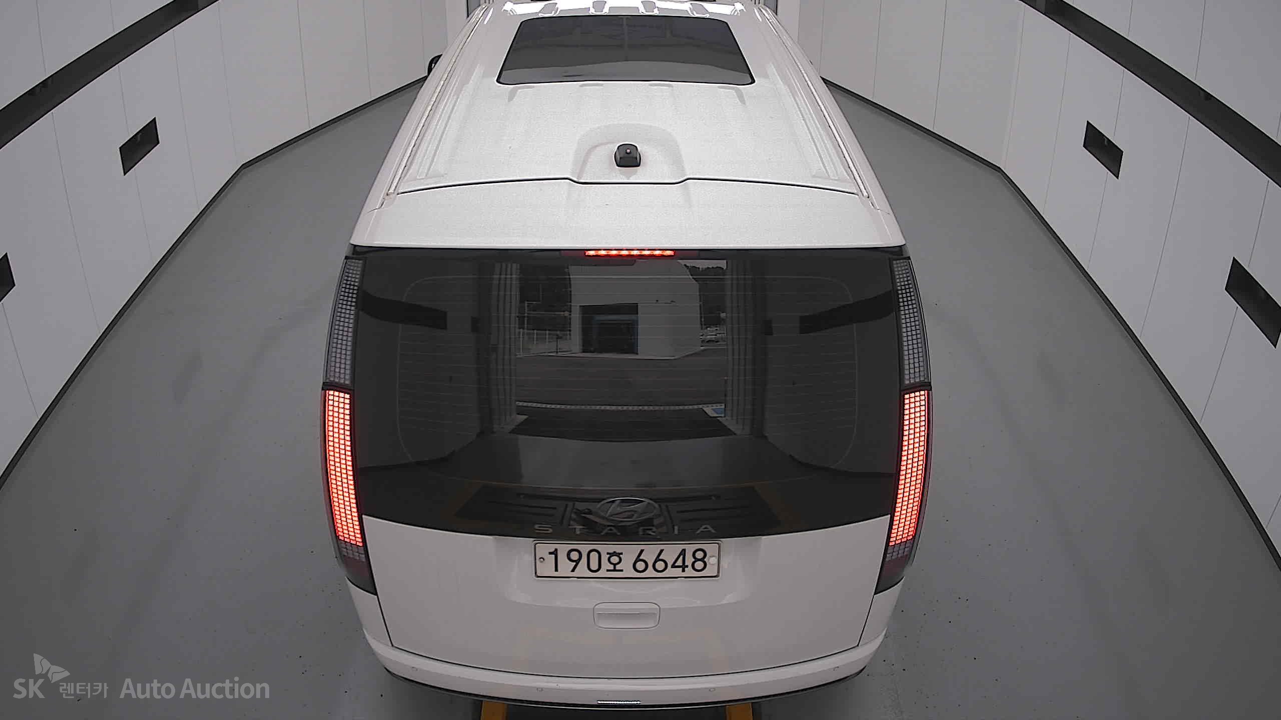 2022 - hyundai staria