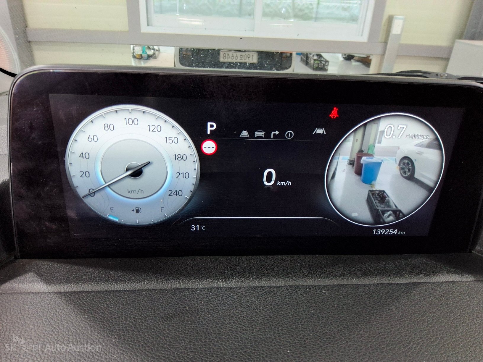 2022 - hyundai staria
