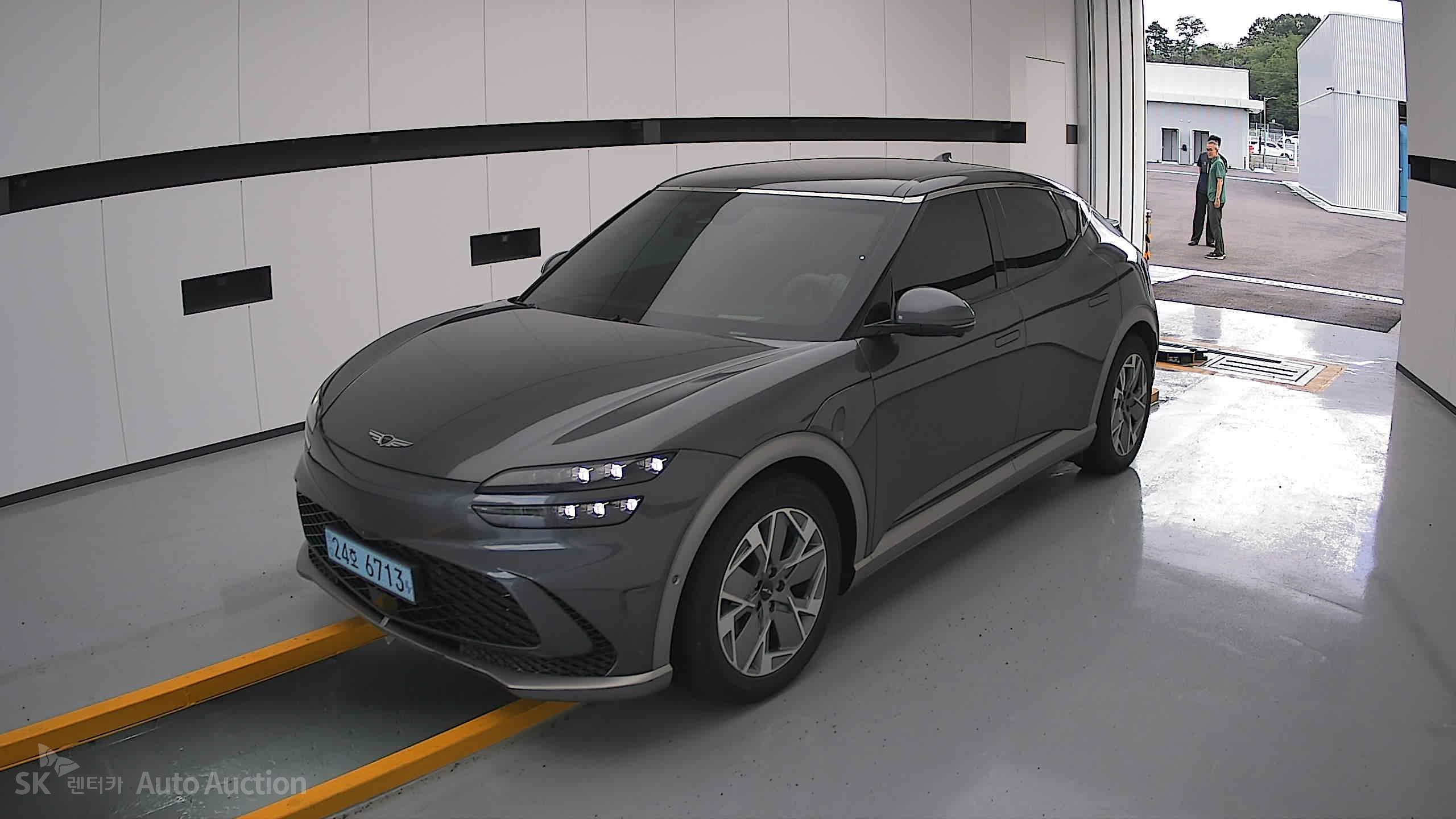 2022 - genesis gv60