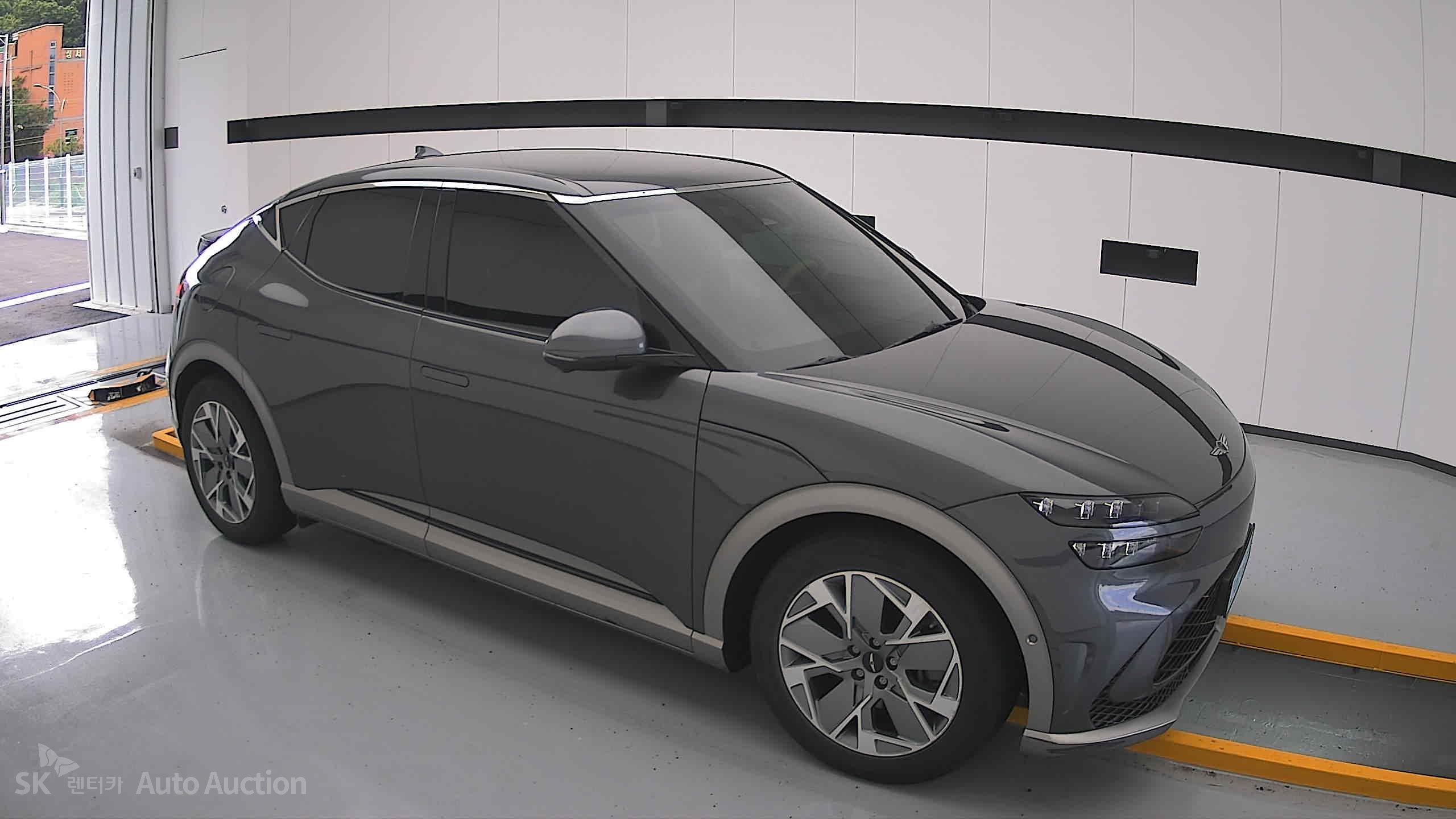 2022 - genesis gv60