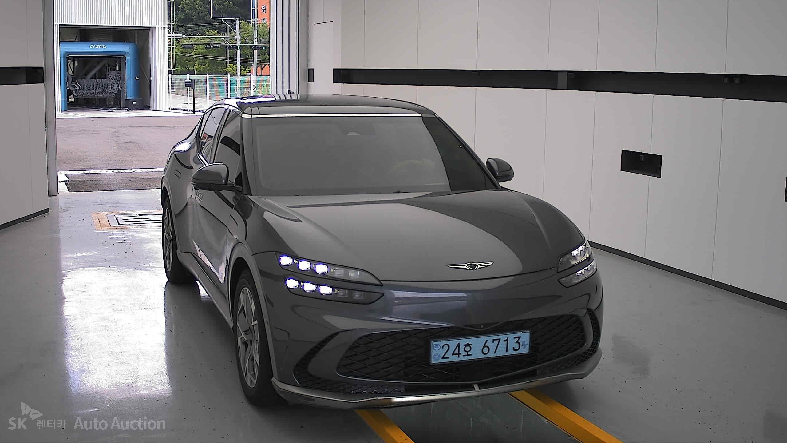 2022 - genesis gv60