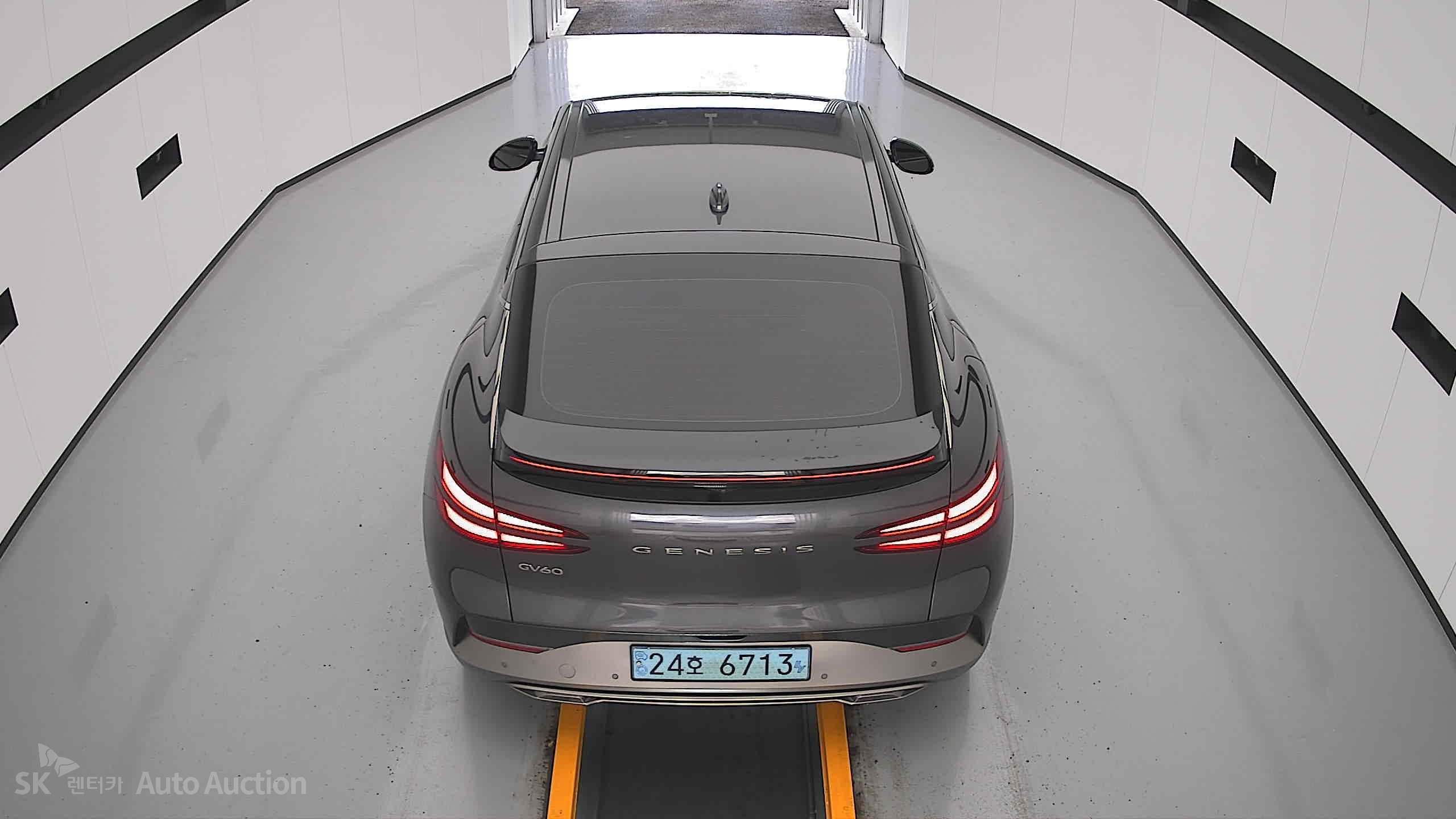 2022 - genesis gv60