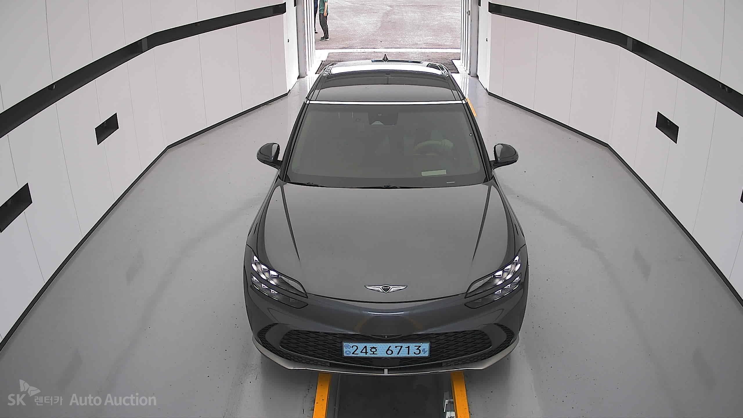 2022 - genesis gv60