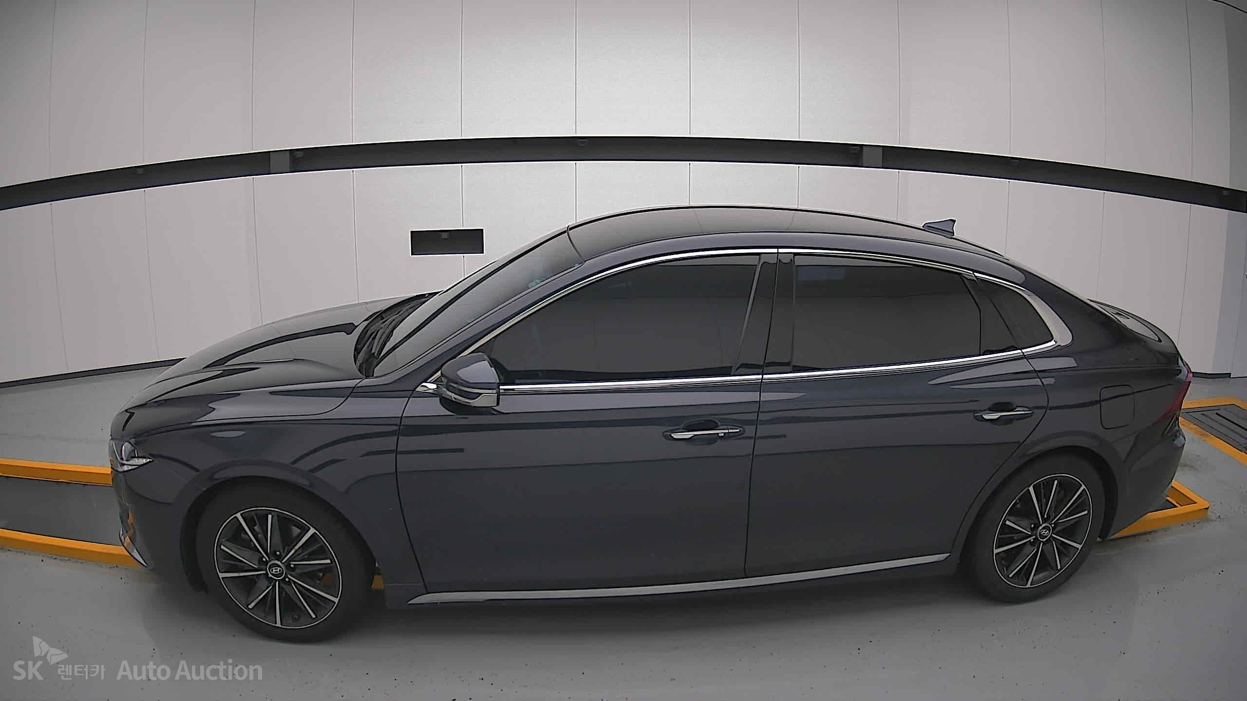 2020 - hyundai grandeur